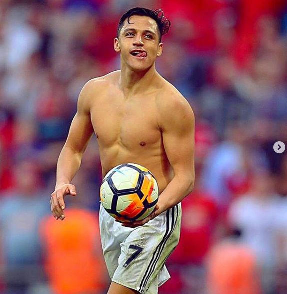FOTO | Un fotbalist de la Manchester United s-a despărțit oficial de iubită: A fost minunat să te întâlnesc
