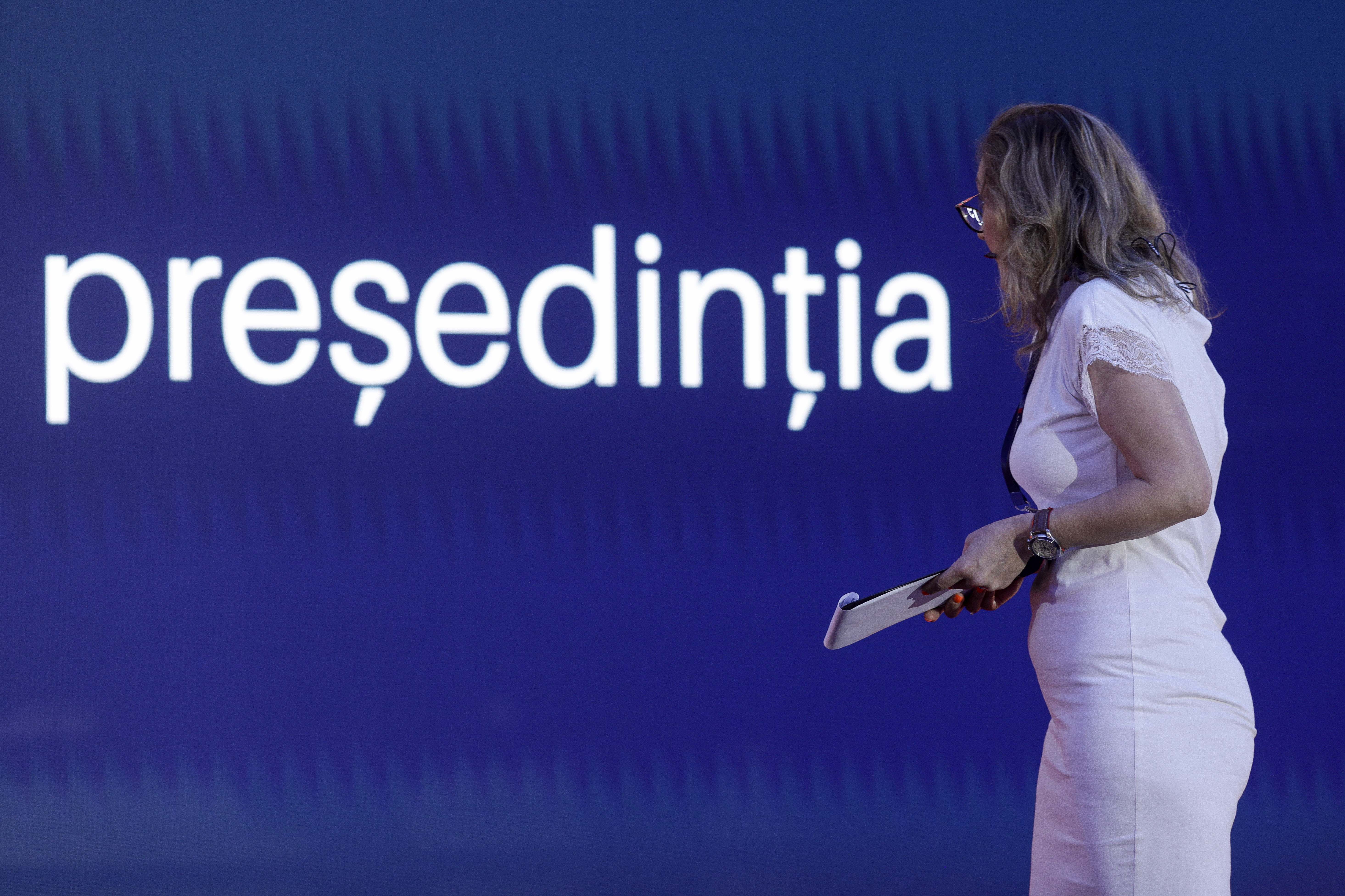 Elena Lasconi e oficial candidata USR la președinția României: apel către partidele de dreapta și Nicolae Ciucă pentru susținere împotriva PSD