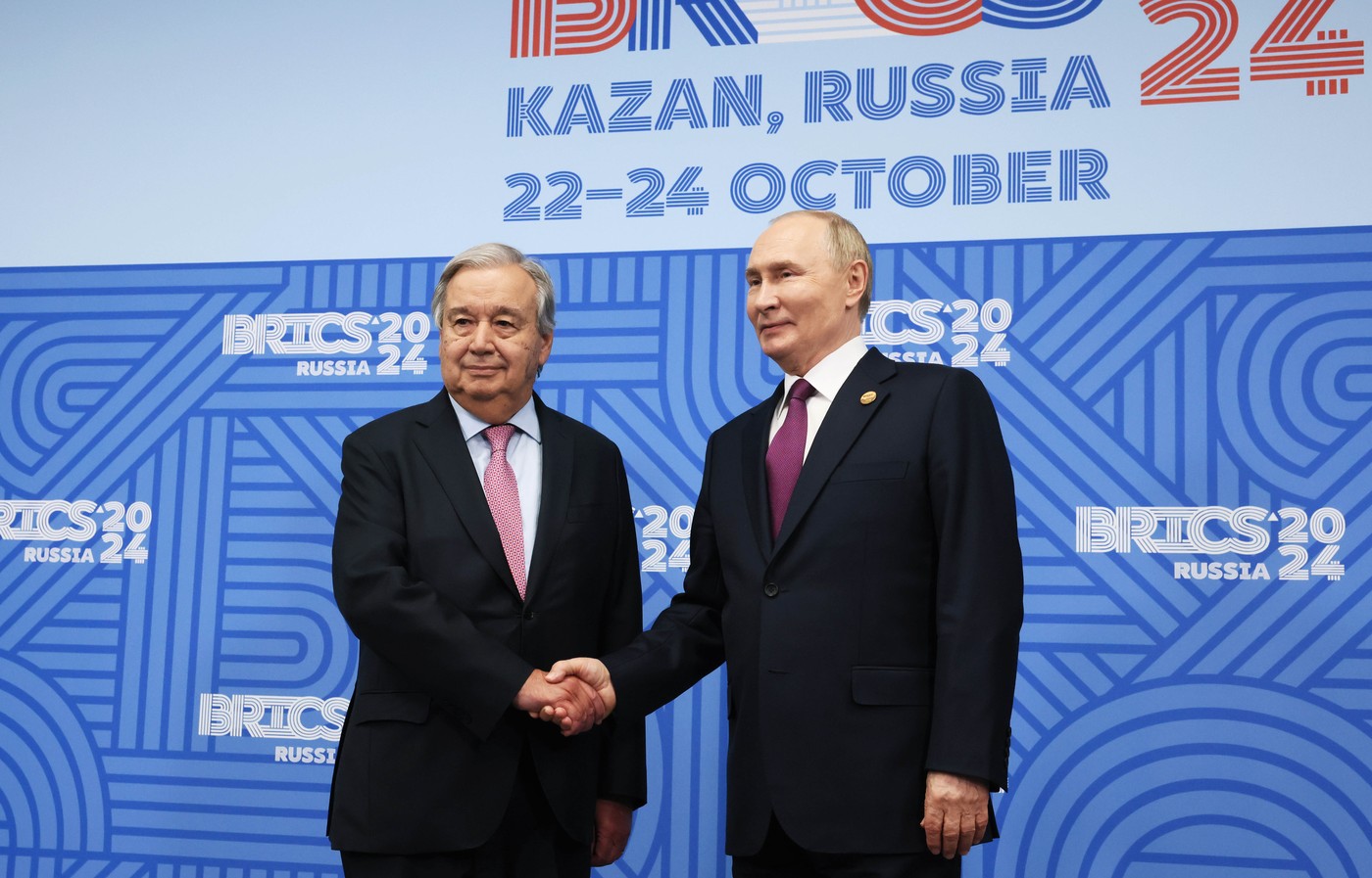 Volodimir Zelenski refuză să îl mai primească la Kiev pe secretarul general ONU, după ce acesta a dat mâna cu Vladimir Putin
