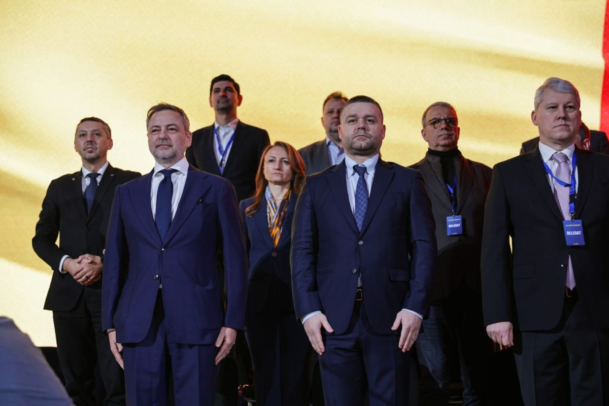 Crin Antonescu e oficial și candidatul PNL la alegerile prezidențiale din 2025
