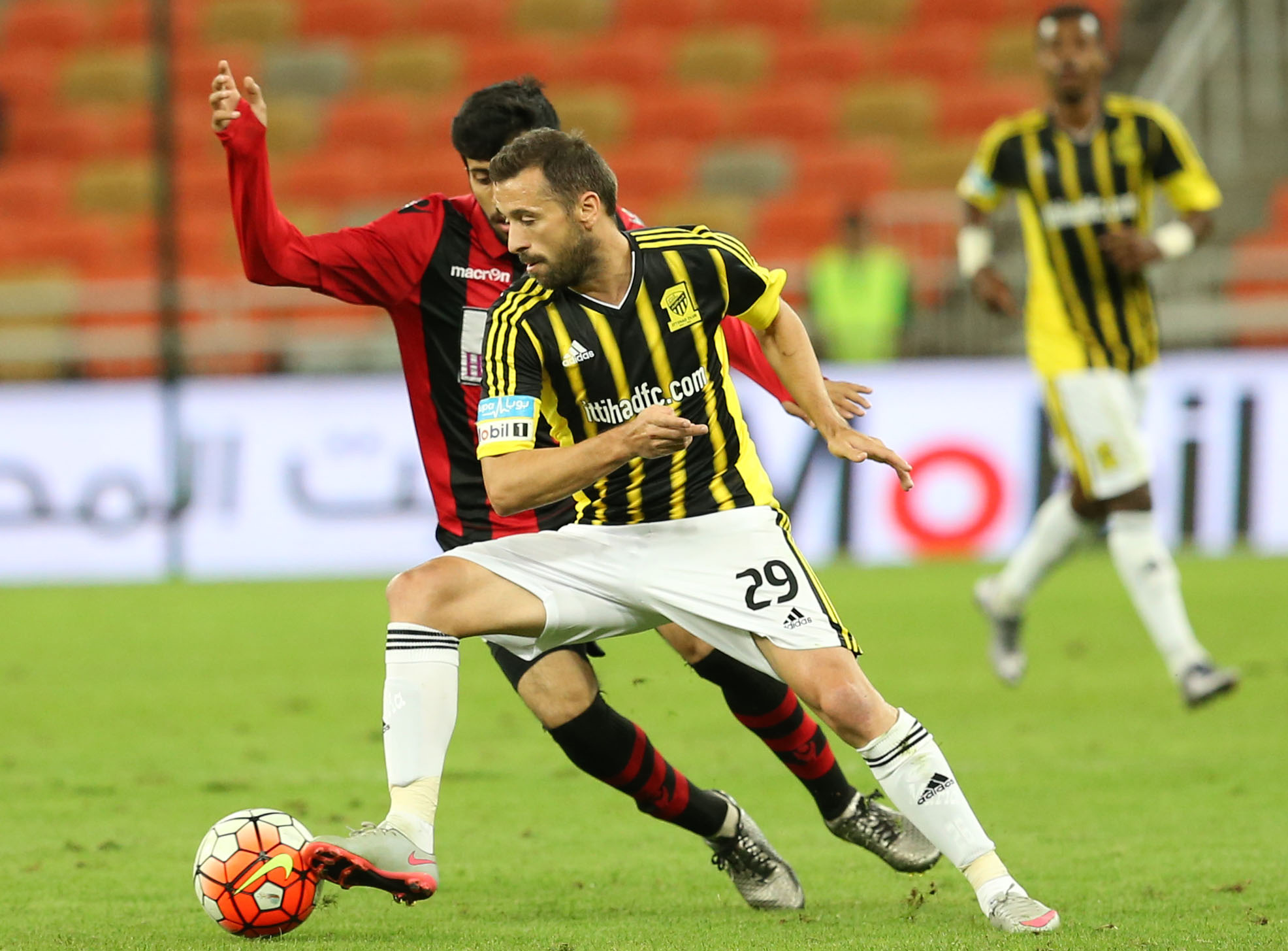Magicianul Lucian Sânmărtean, gol și două pase de gol pentru Al Ittihad / VIDEO
