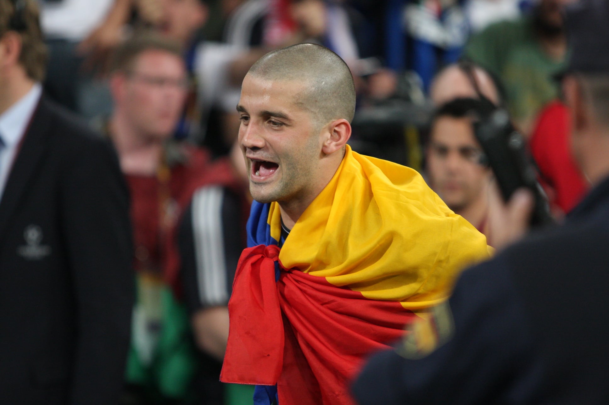 Imagini rare cu Cristi Chivu. Cum a fost băgat la „pușcărie”