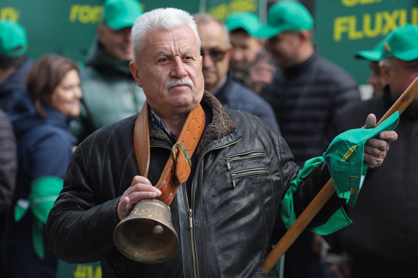 Fermierii români au ieșit cu tractoarele pe străzi. Proteste în urma deciziei UE în scandalul cerealelor din Ucraina