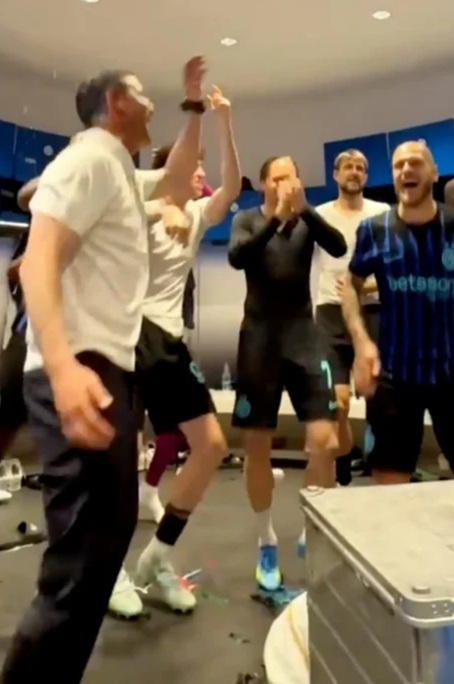 Reacția lui Ionuț Cercel după ce melodia „Made in Romania” s-a auzit din nou în vestiarul lui Inter Milano. Cristi Chivu a câștigat titlul în Italia