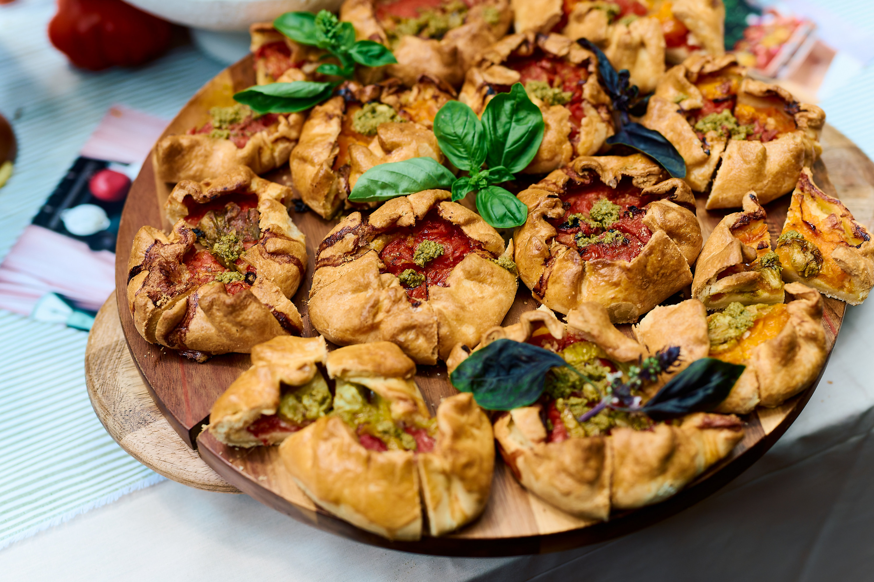 Cum a devenit o simplă roșie vedeta unui festival gastronomic. „Tomata românească are un gust pe care nu l-am găsit nicăieri în Europa”