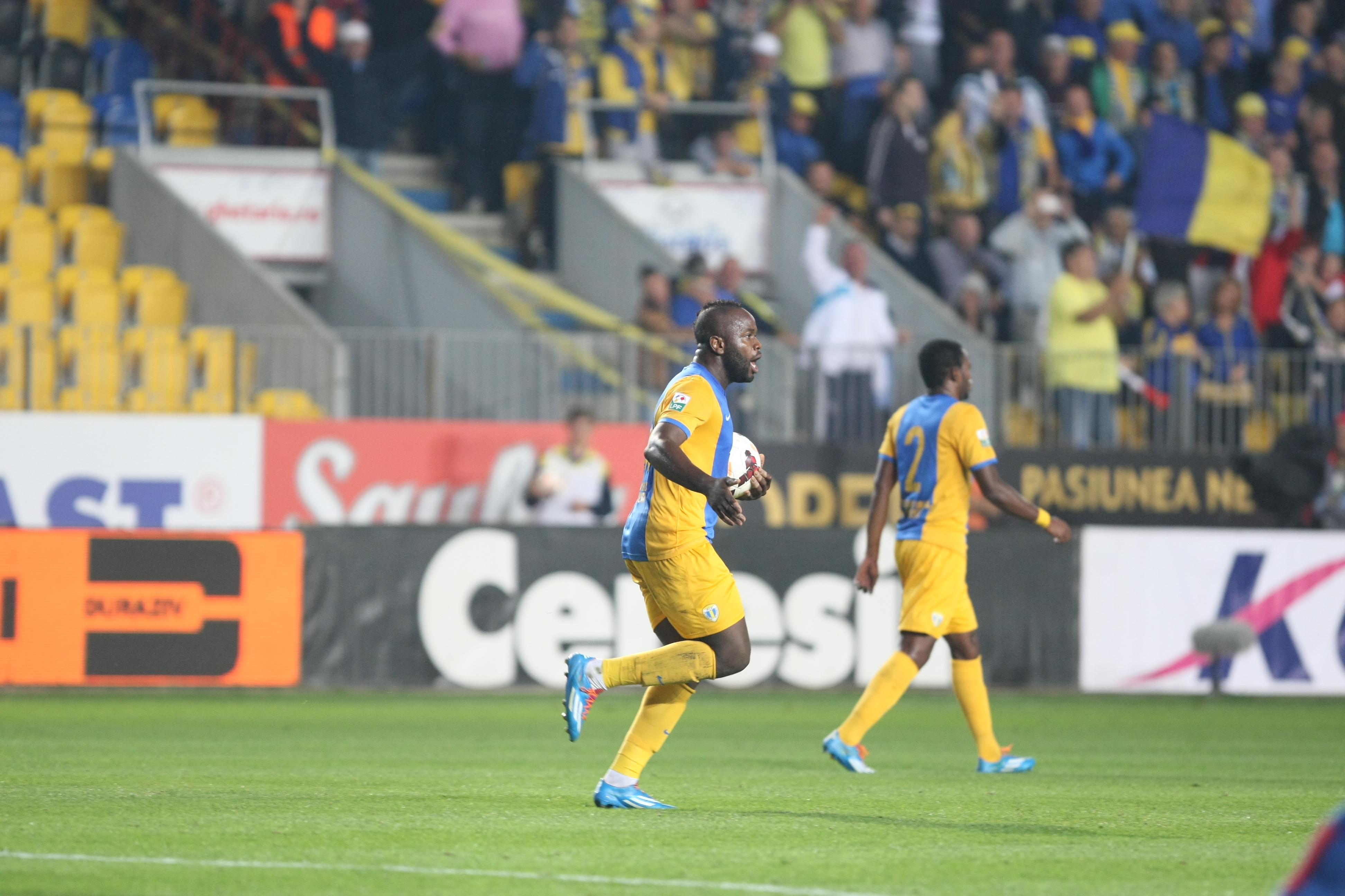 FOTO&VIDEO / Petrolul - Steaua 2-3. Meci senzaţional pe ”Ilie Oană”
