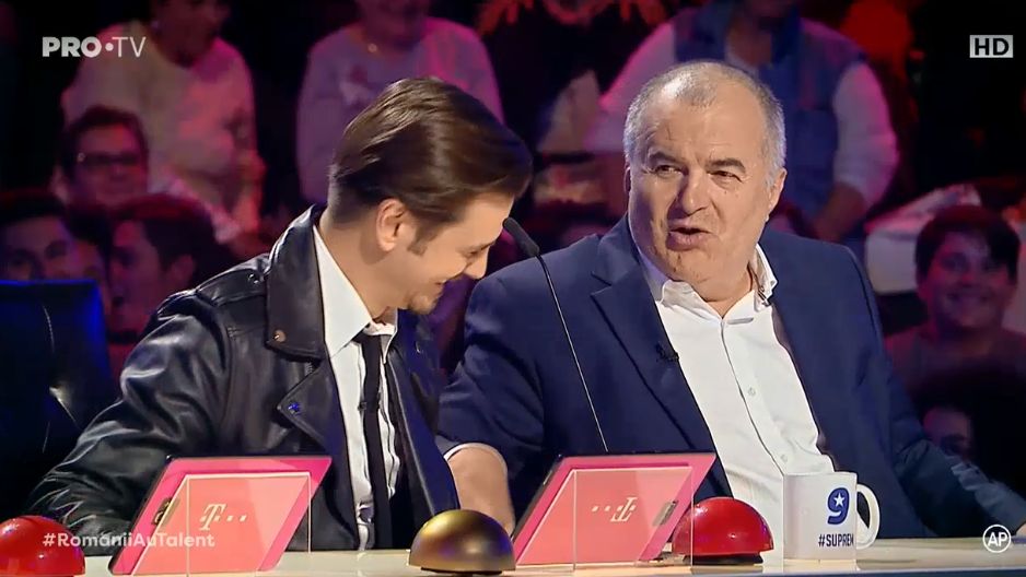 Imagini de infarct pe scena de la Românii au talent. Cea mai incendiară apariție: a dansat lasciv aproape dezbrăcată | FOTO