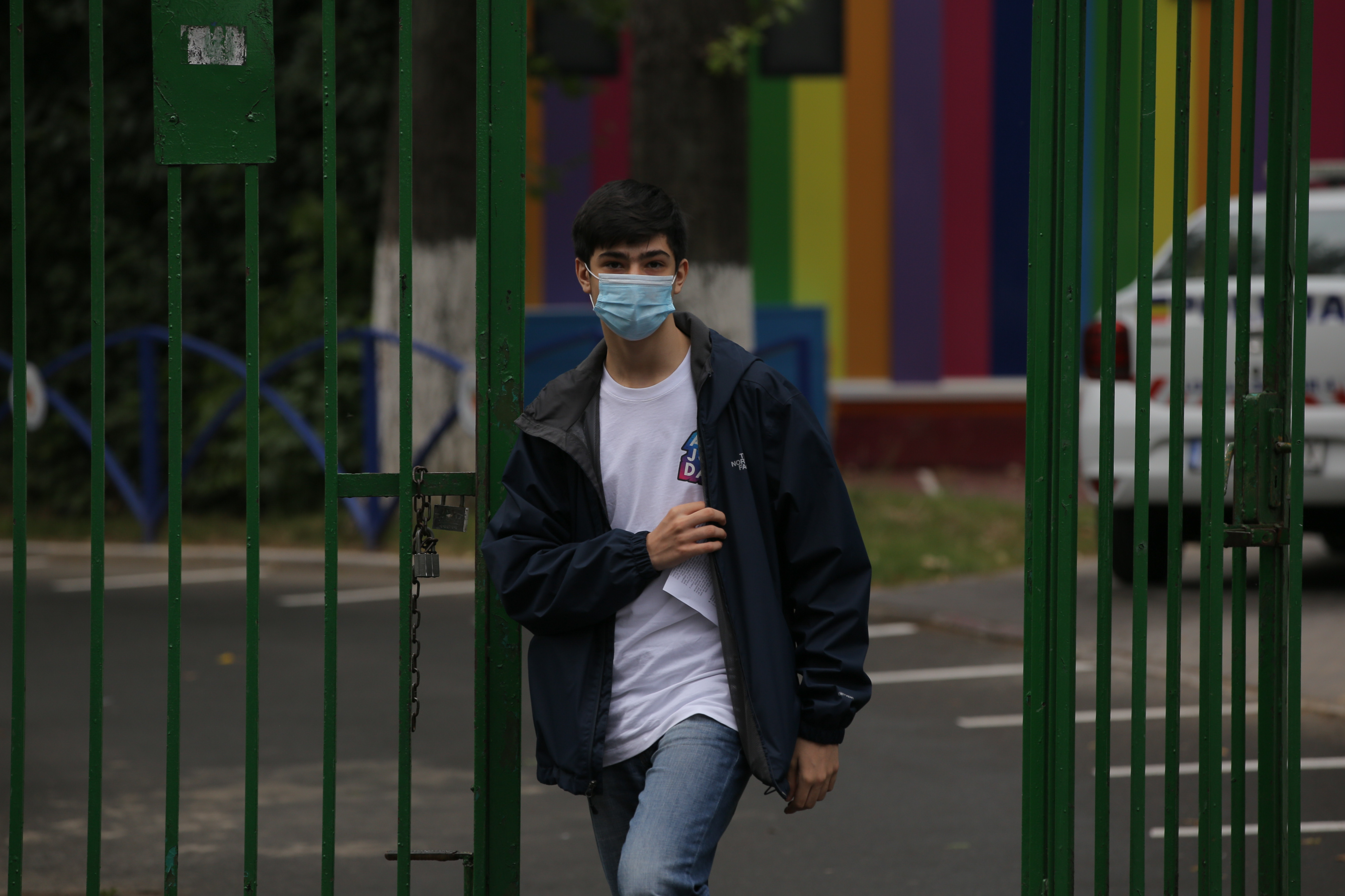 Evaluarea Națională | Testarea la română, emoții mai mari pentru părinți decât pentru copii: ”A fost ușor, mă aștept la notă mare”