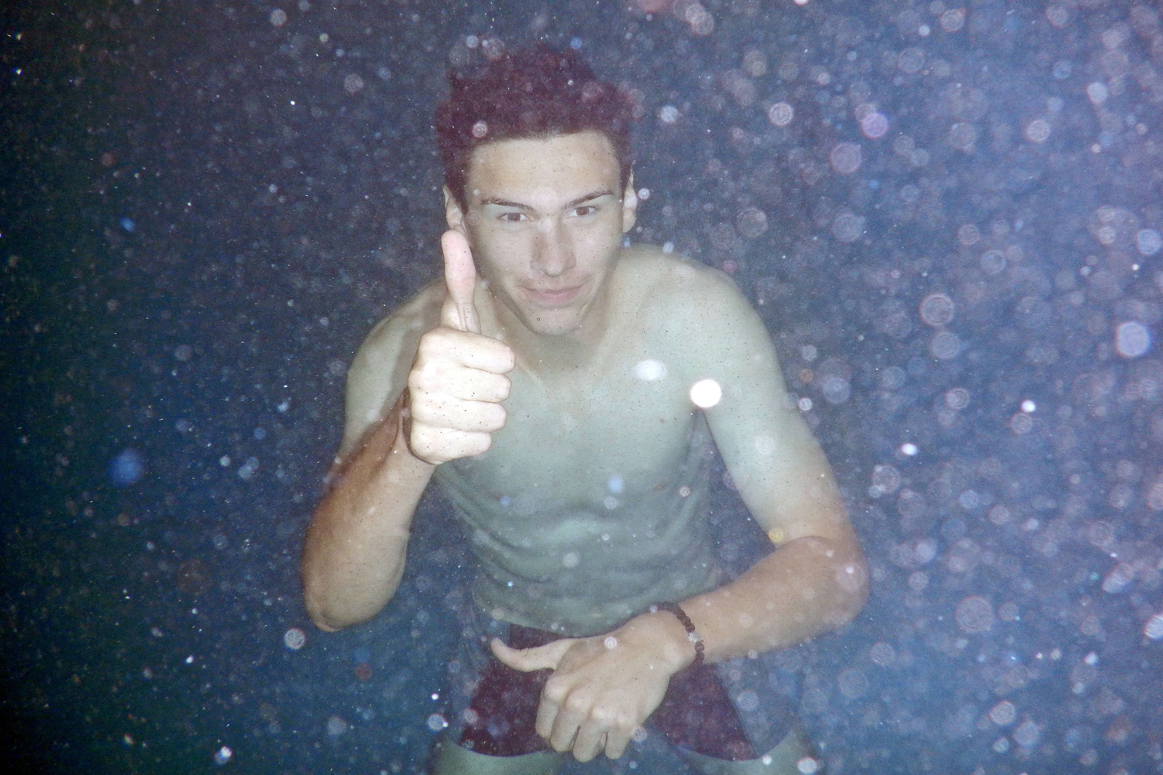 SUPER GALERIE FOTO / ”Suntem câinii din Atlantis!”. Selfie sub apă!