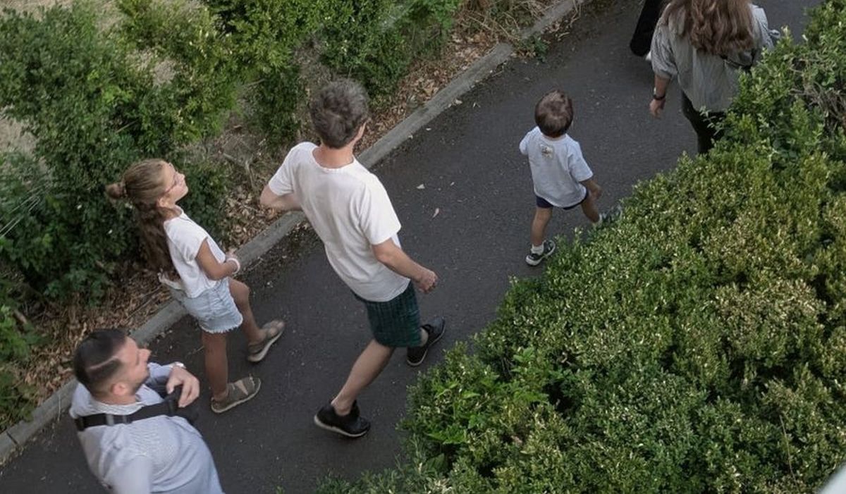 Preşedintele Nicuşor Dan şi-a vizitat rudele, după ce a fost la slujba de la Mănăstirea Dejani, de lângă Făgăraş