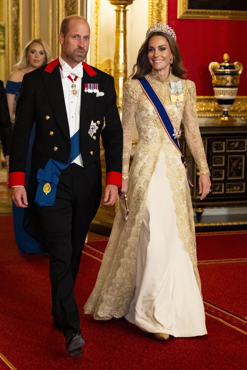 Moment viral cu Kate Middleton. Prințesa de Wales a coborât scările cu spatele pe tocuri de 10 cm