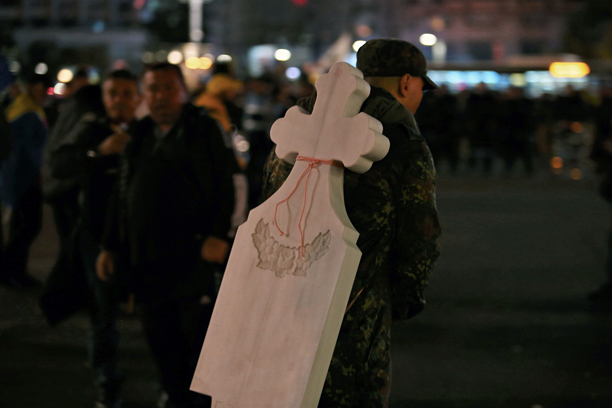 George Simion și Diana Șoșoacă s-au certat pe protestul din Piața Victoriei. Senatoarea a virat de la „Bine ați venit, fraților!”, la „Trădătorule, ți-ai bătut joc de AUR!”
