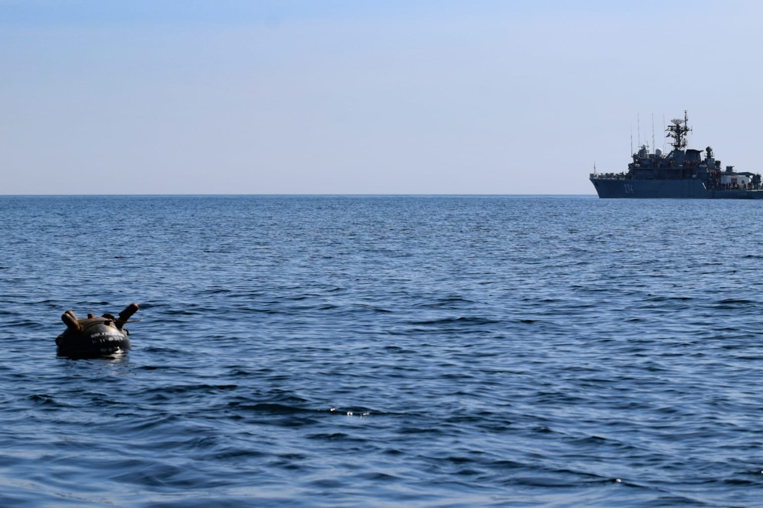 Mina marină găsită la 70 de kilometri de țărmul românesc, în Marea Neagră, a fost neutralizată