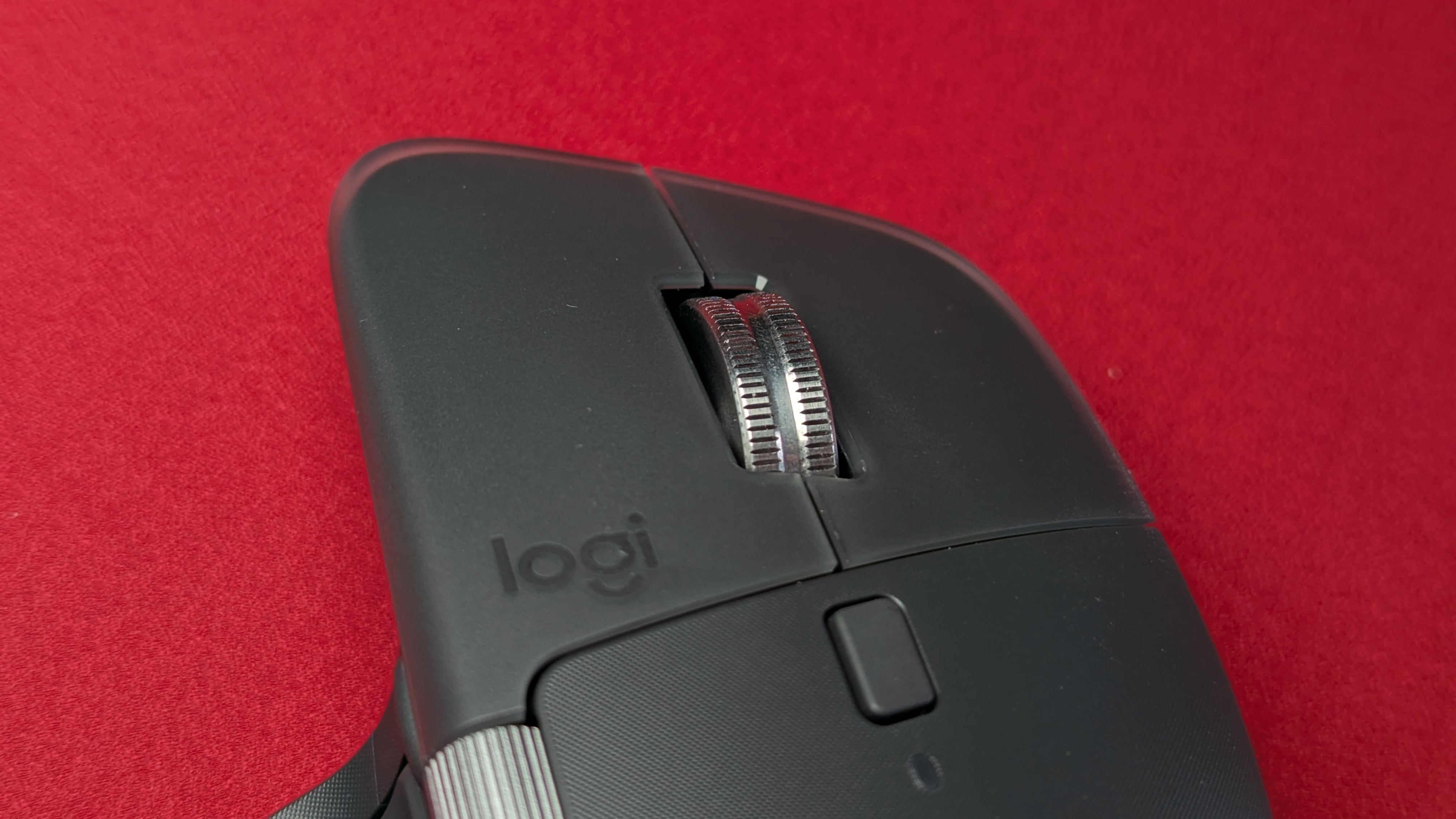 Logitech MX Master 4 im Test: Diese hochwertige Maus vibriert sogar | heise  online bestenlisten