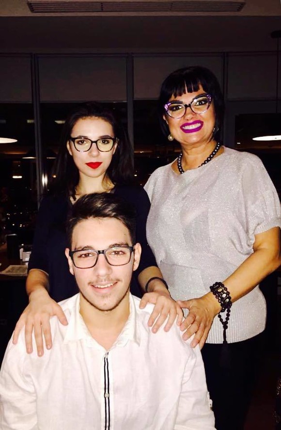 Ozana Barabancea, noi declarații despre starea fiului ei: „Dumnezeu știe cum le rânduiește”. Andrew a suferit un infarct