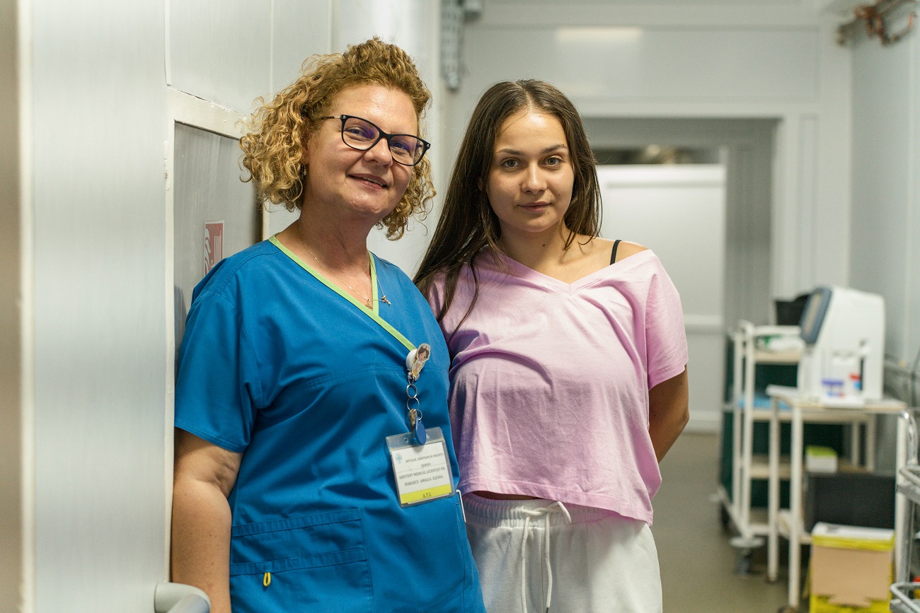 Cum s-a descurcat actrița Antonia Scutaru din serialul „Groapa” la scenele filmate în spital: „Monica Bîrlădeanu a fost sprijinul meu”