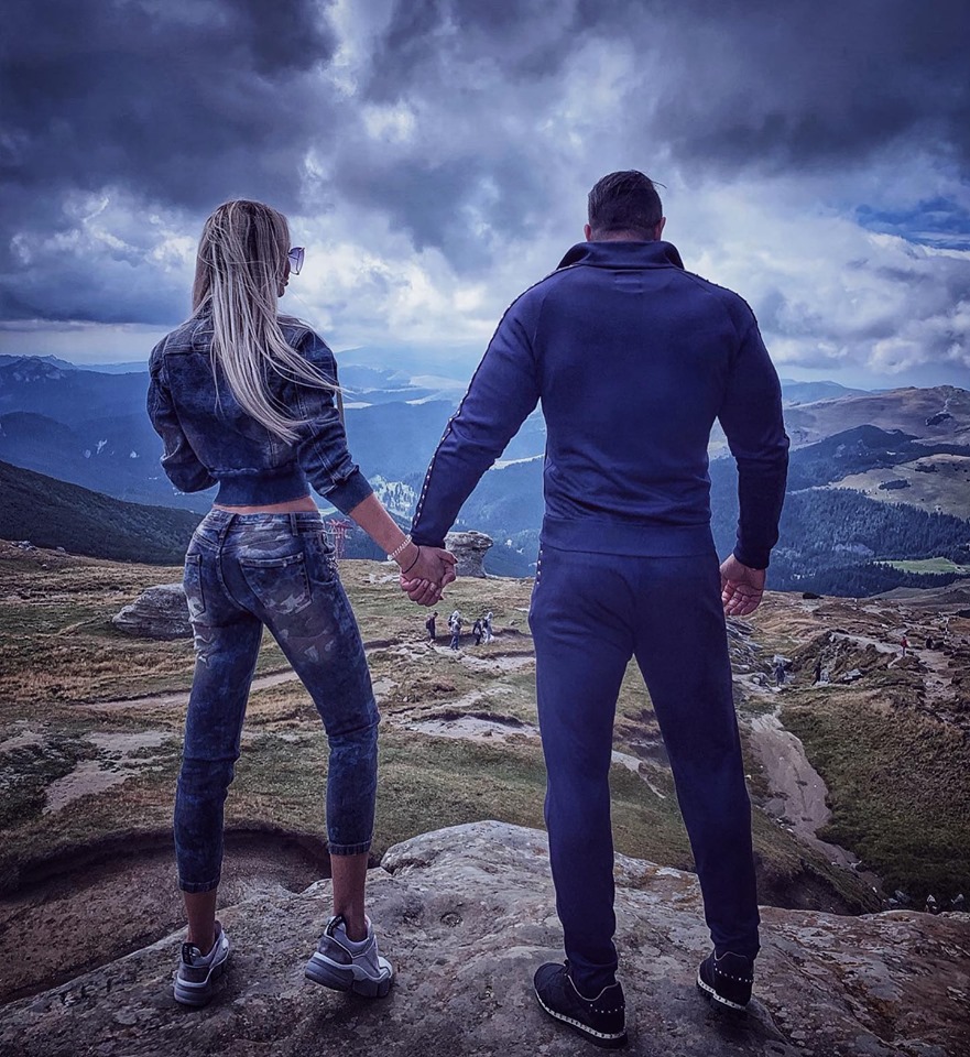 Momente tensionate între Bianca Drăgușanu și Alex Bodi, în cadrul unui eveniment. „Mă cert cu amanta soțului meu”