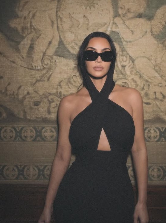Kim Kardashian și Lewis Hamilton ar forma cel mai nou cuplu din showbiz. Unde au petrecut un weekend romantic, înainte să ajungă la Paris