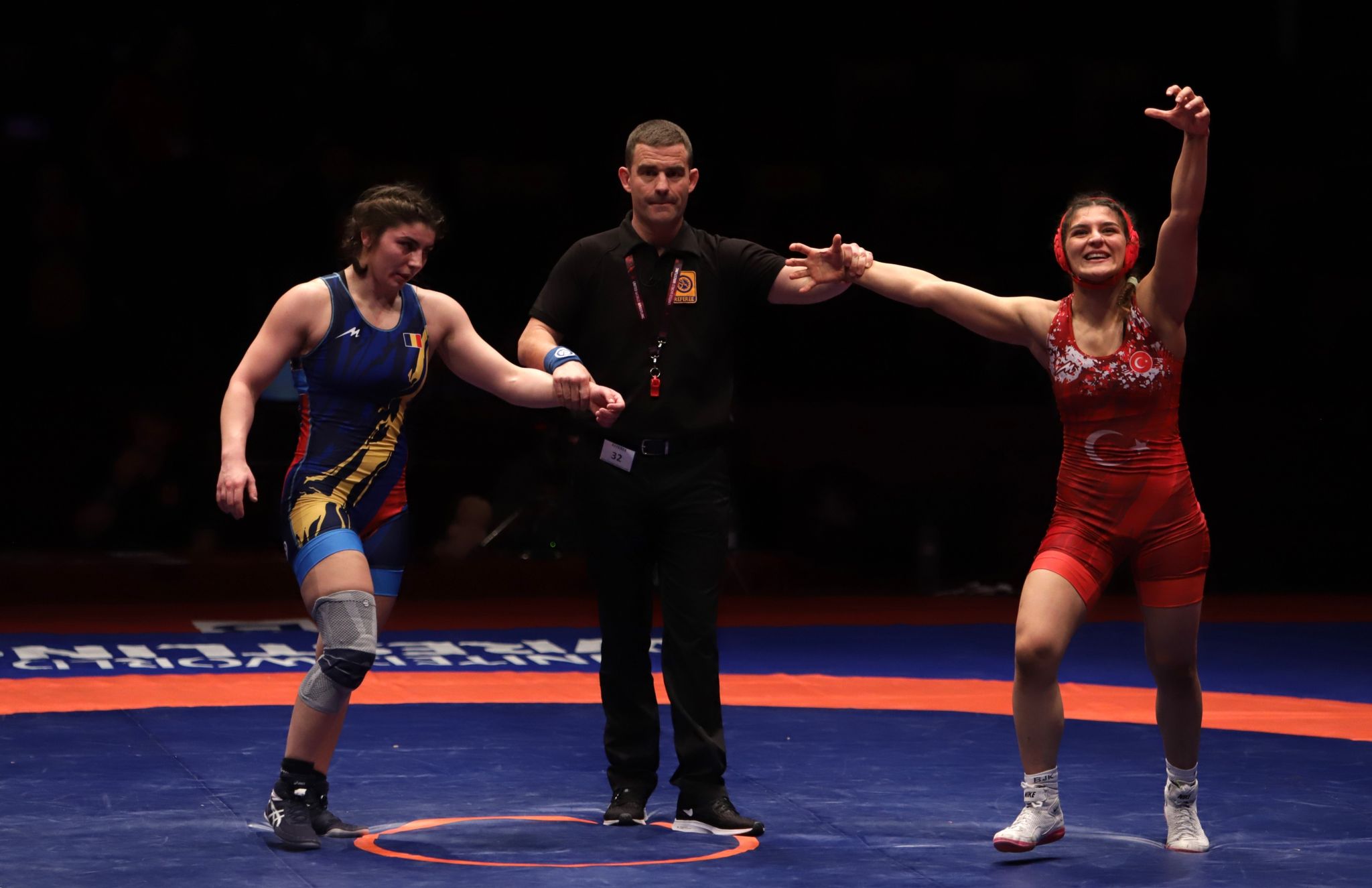 5 medalii pentru tricolori, dintre care un titlu continental, la Campionatul European de Lupte de la București. Fetele, la putere!