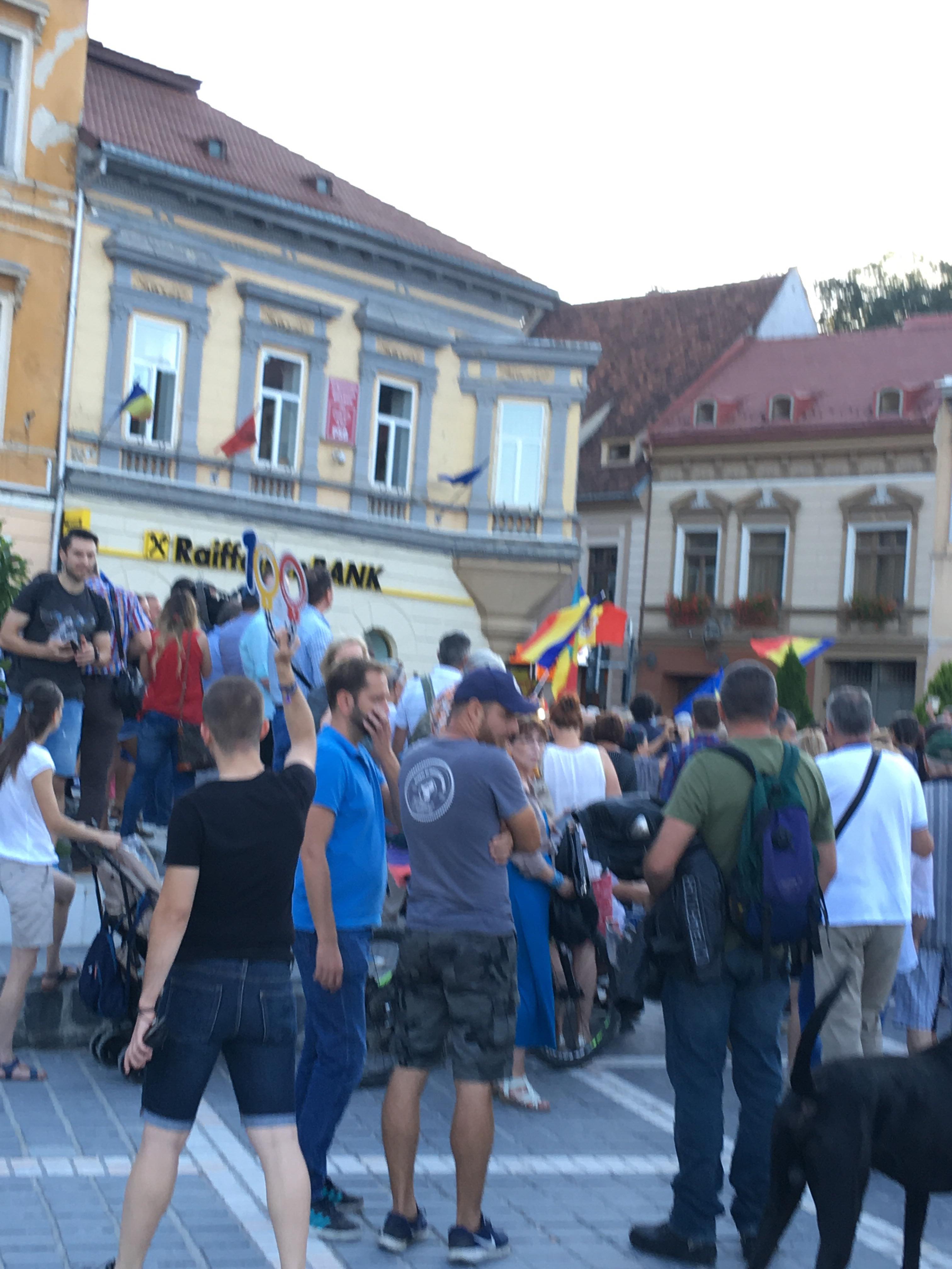 Manifestații de amploare pentru susținerea Mitingului Diasporei de la București în Sibiu, Braşov, Iaşi şi Bistriţa și Timișoara
