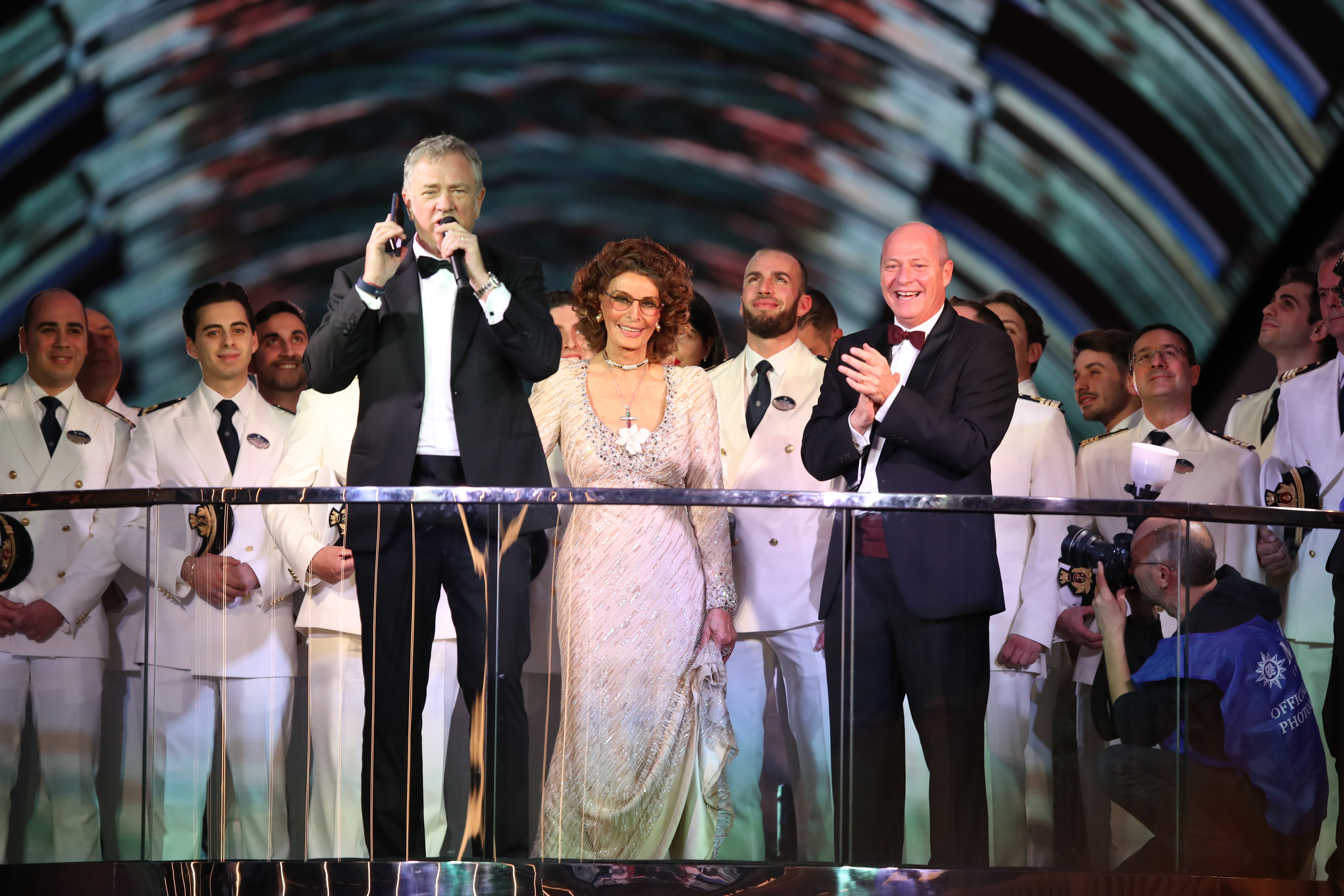 FOTO | Sophia Loren, apariție spectaculoasă la 84 de ani
