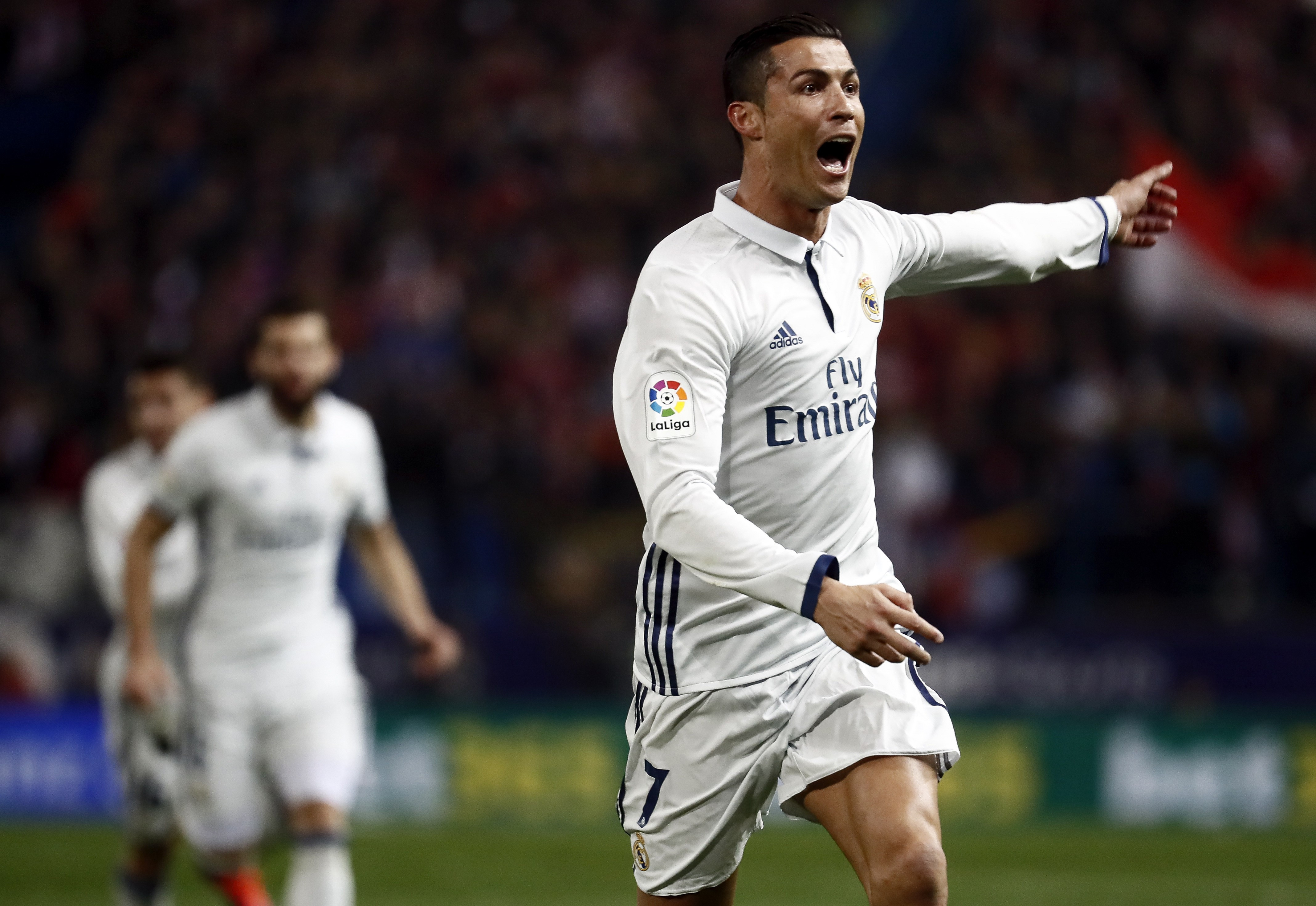 Cristiano Ronaldo l-a întrecut și pe Di Stefano. Hat-trick pentru atacantul Realului în derby-ul cu Atletico