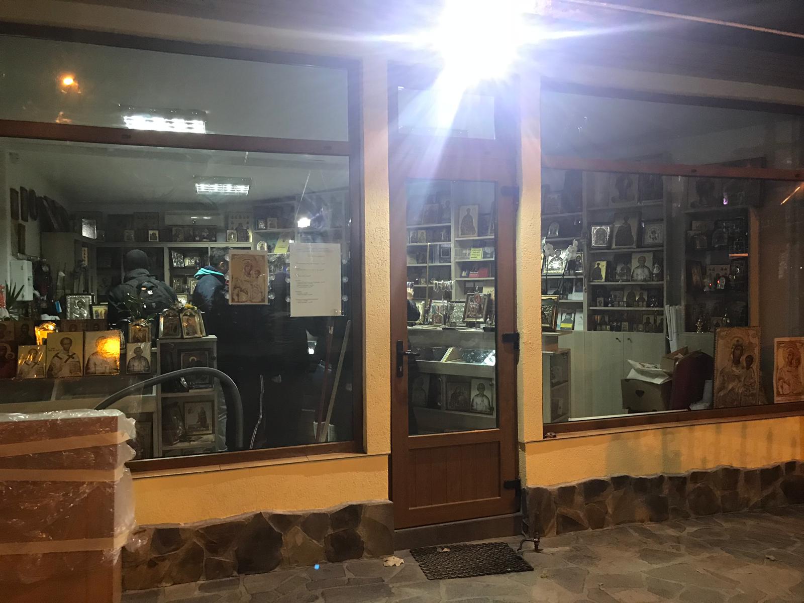 Ultimele pregăriri înainte de sfinţire. Zeci de mii de oameni sunt aşteptaţi duminică la Catedrala Mântuirii Neamului. Unde vor putea urmări slujba