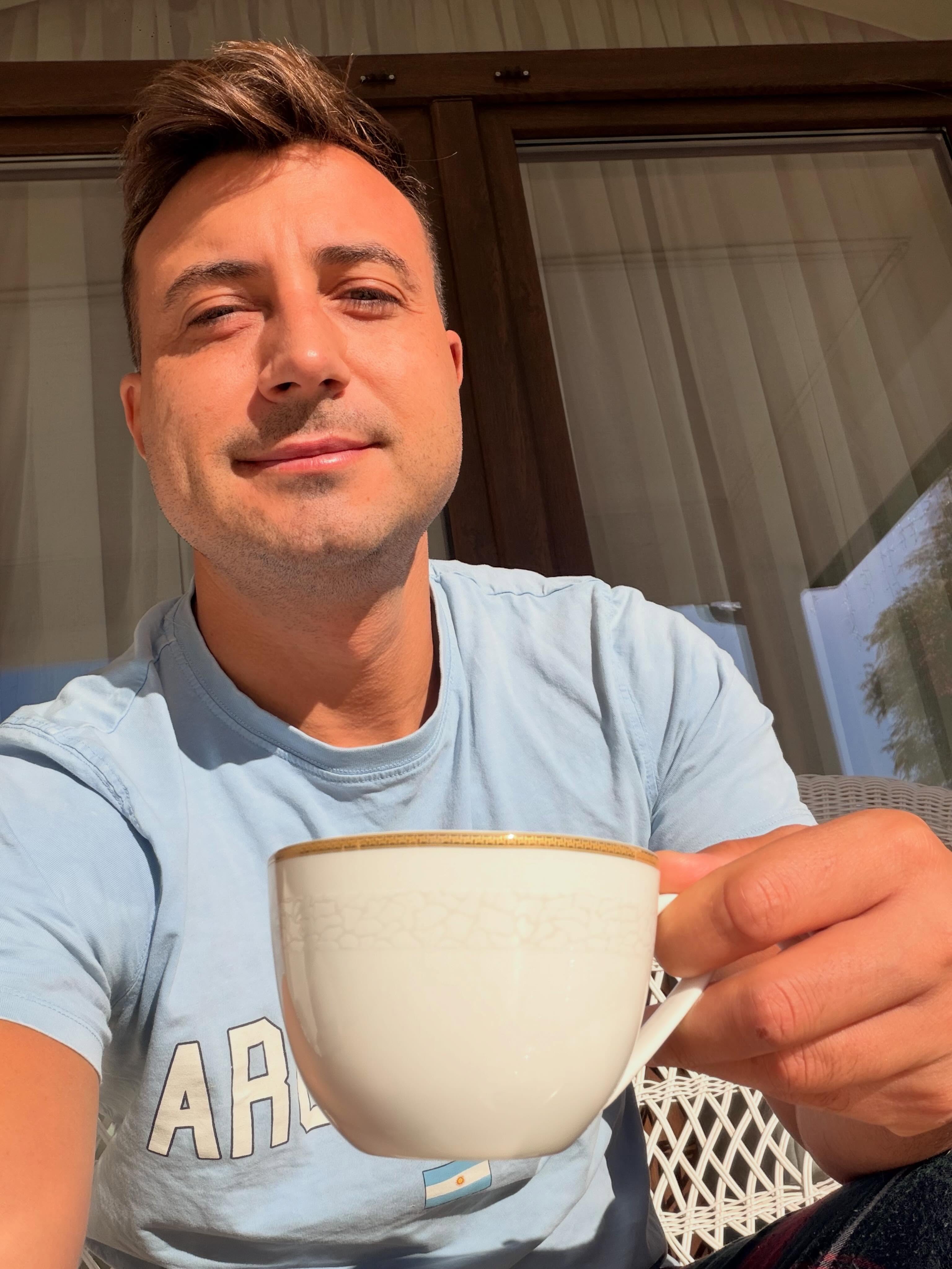 Pe ce a cheltuit Valentin Sanfira mulți bani
