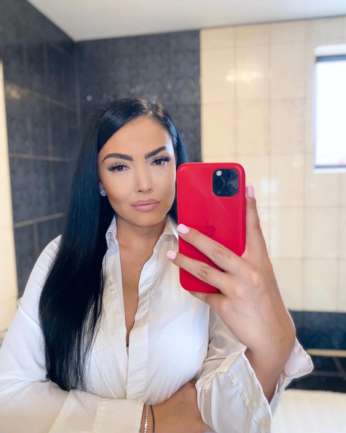 Imagini din casa în care locuiește Andreea Mantea. Detaliul din dormitor care a atras atenția tuturor