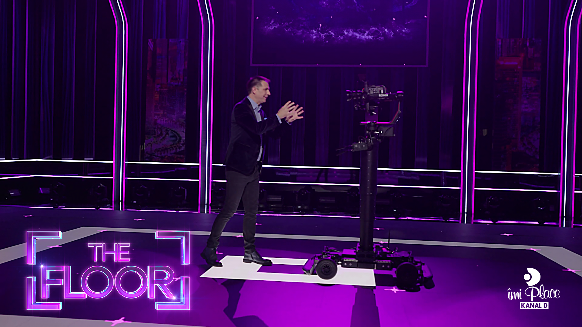 Dan Negru, dezvăluiri înainte de premiera „The Floor” la Kanal D: „În TV e ca în politică, faci un format, lucrezi la el, apoi vin alegerile și poporul votează” INTERVIU