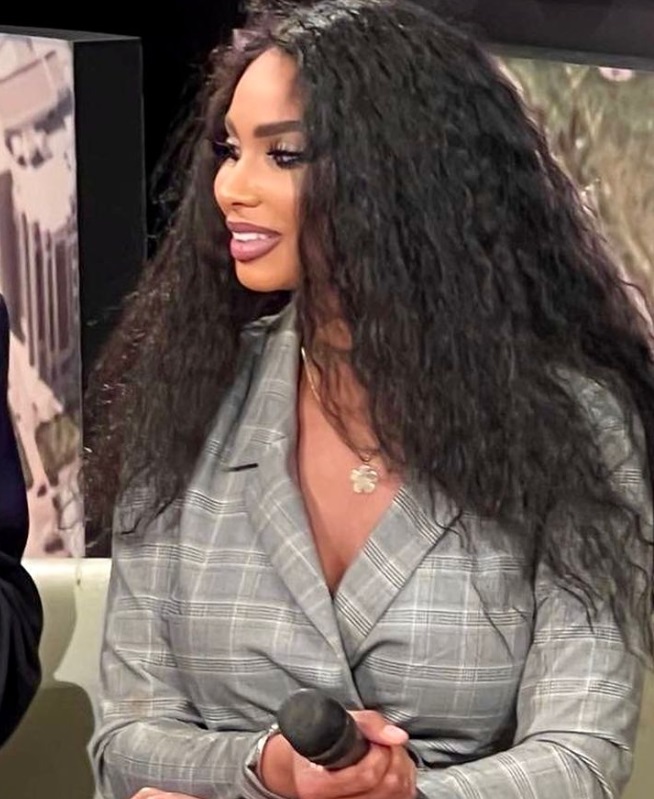 Laurette și-a scos la vânzare casa din Tunari în care locuiește. Câți bani cere pe vila cu patru dormitoare: „Am achiziționat-o în 2019”