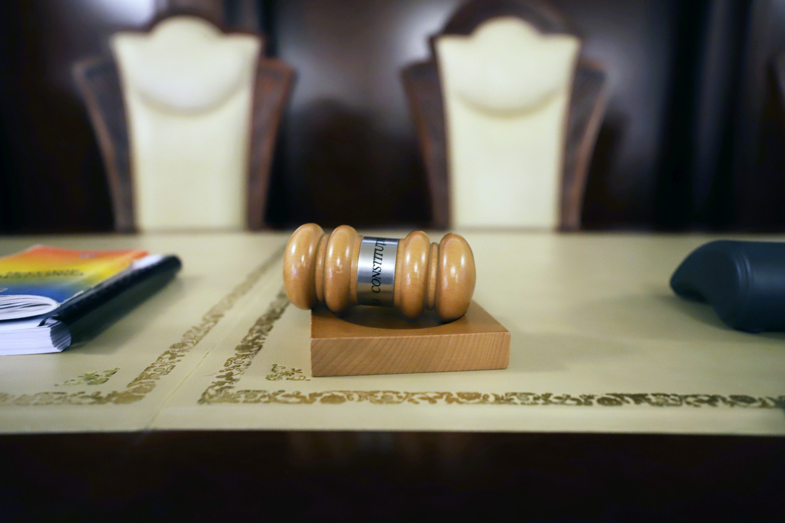 Curtea Constituțională a amânat verdictul la pensiile magistraților. Ilie Bolojan amenințase cu demisia dacă legea pică la CCR