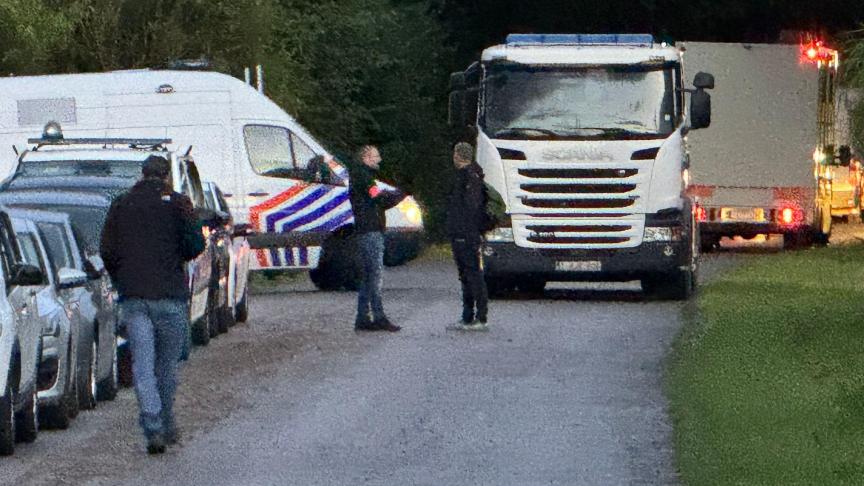 Reconstituirea oficială a uciderii unui șofer român de TIR, în Belgia, de către mai mulți adolescenți, în timp ce conducea pe autostradă