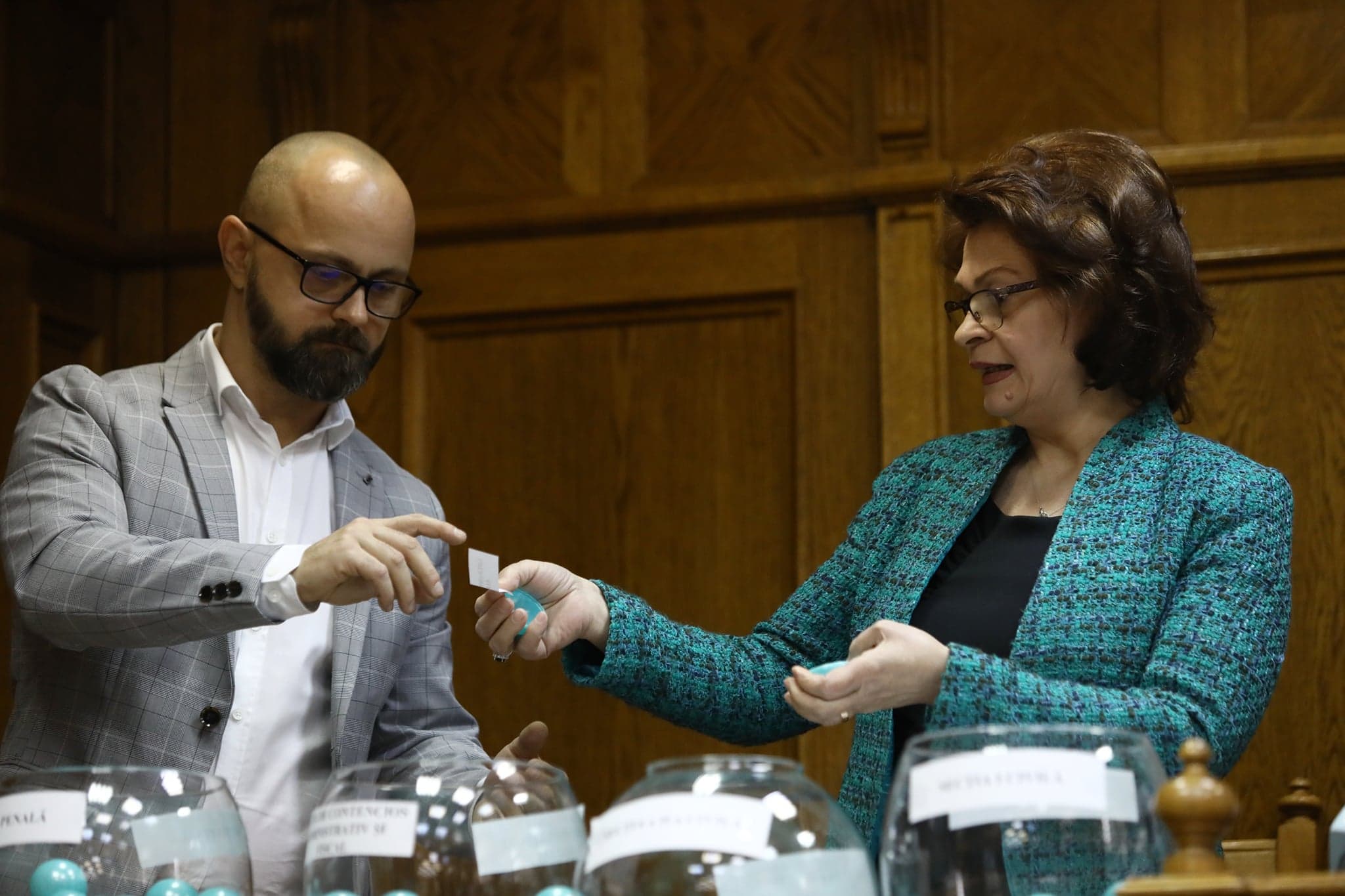 UPDATE / Lista cu noile completuri de 5 judecători, pentru 2019 (GALERIE FOTO)