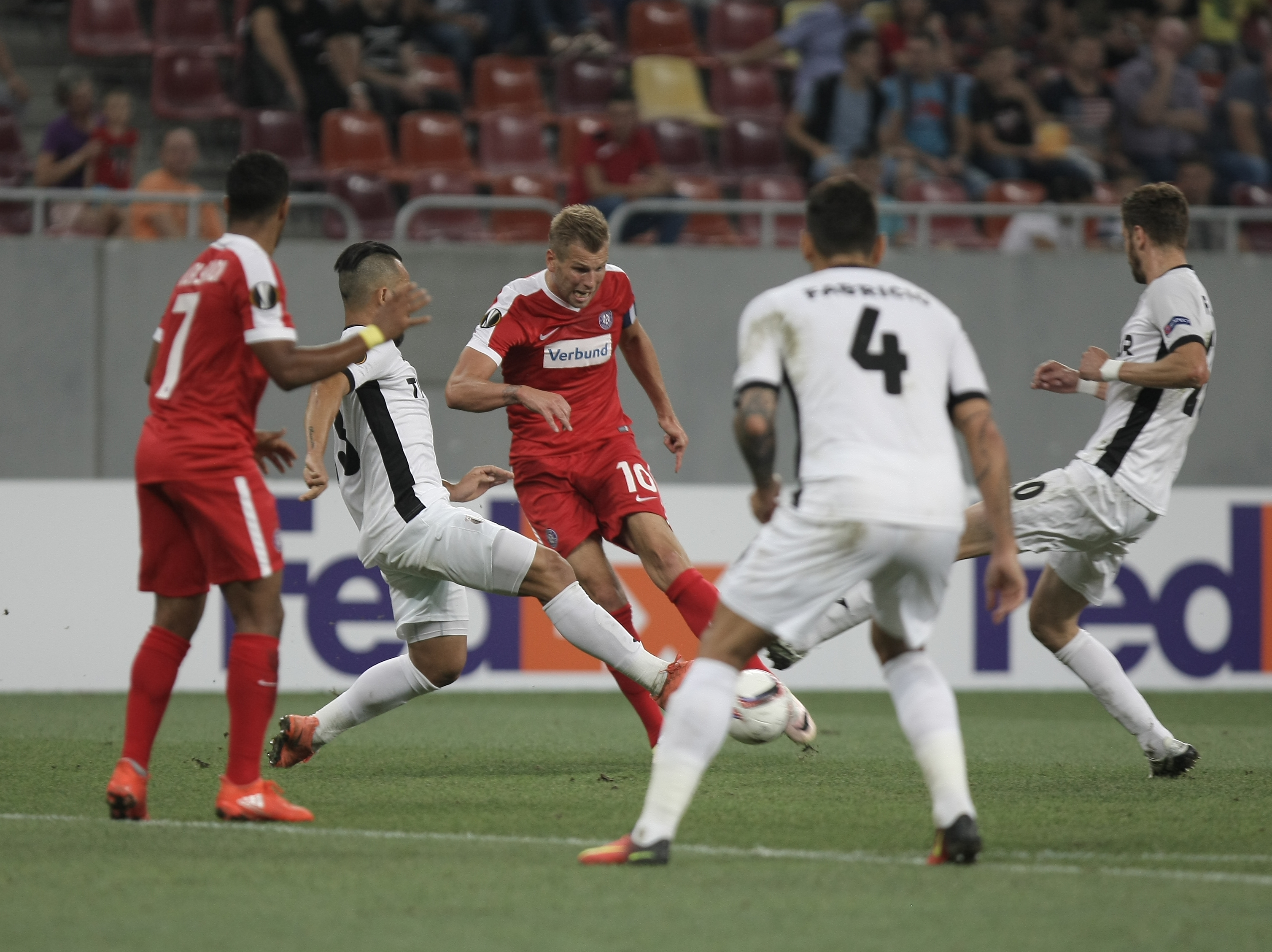 Liga Europa, Grupa E. Astra Giurgiu - Austria Viena 2-3. Ai nimănui! Pe un stadion gol, campionii României au fost făcuți snițel vienez! Oaspeții au terminat în 10 / FOTO&VIDEO