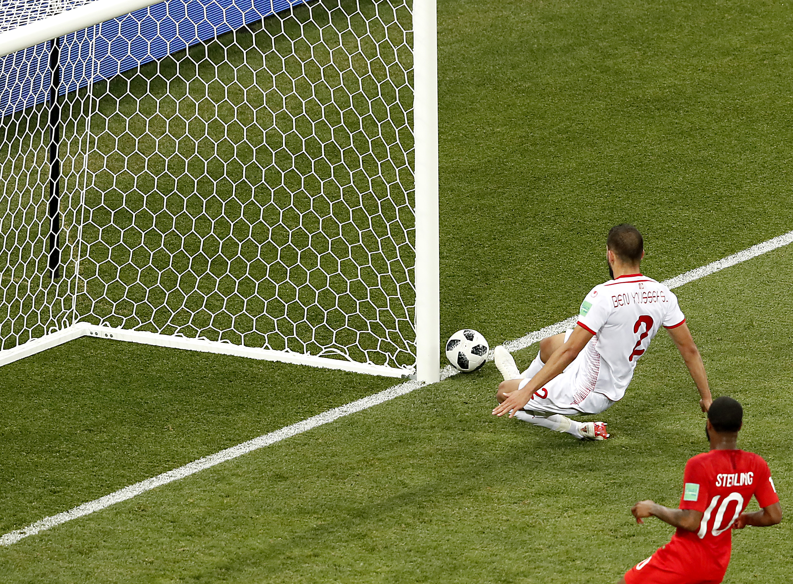 Tunisia - Anglia 1-2, în grupa G de la Campionatul Mondial de fotbal Rusia 2018. Kane save The Queen! ”Prințul” Harry i-a salvat în prelungiri! | FOTO&VIDEO