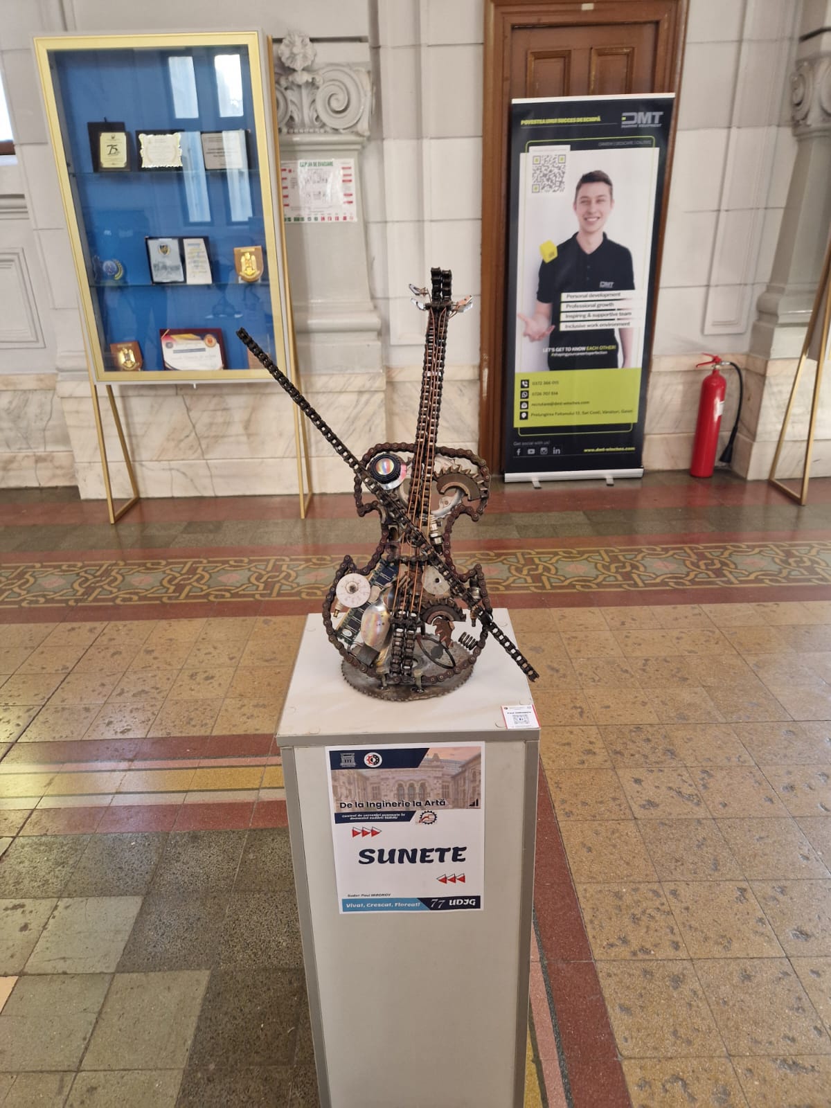 Povestea expoziției surprinzătoare din Galați „De la inginerie la artă”, care îmbină creativitatea cu sculptura 