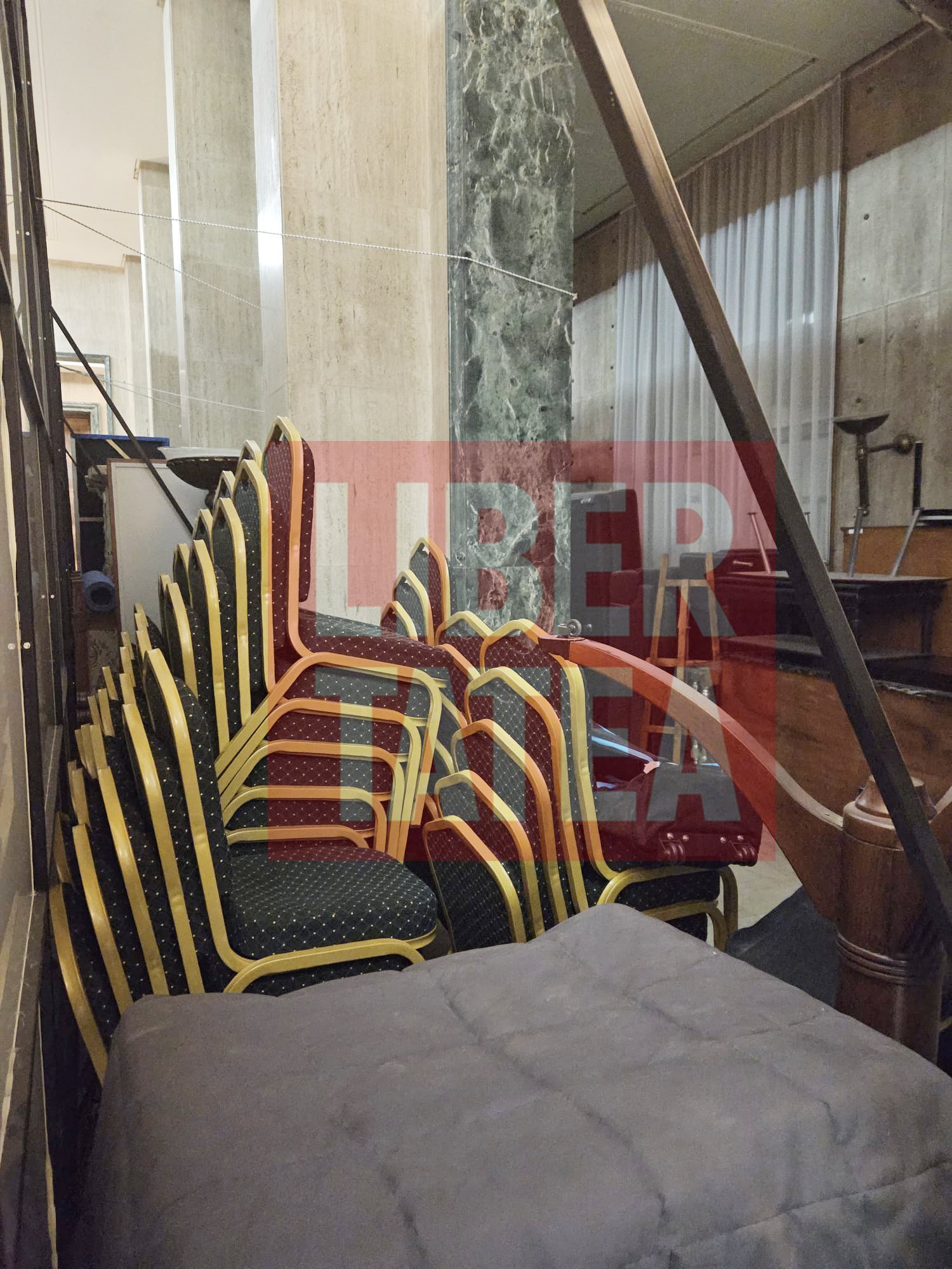Ce le-a cerut Ilie Bolojan angajaților din Guvern după ce a făcut o vizită în Palatul Victoria: „Nu s-a pus niciodată problema să le interzic să circule” | EXCLUSIV