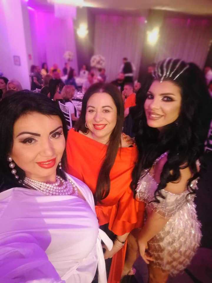 Andreea Tonciu și-a aniversat ziua de naștere. Coafura ei a atras toate privirile | FOTO