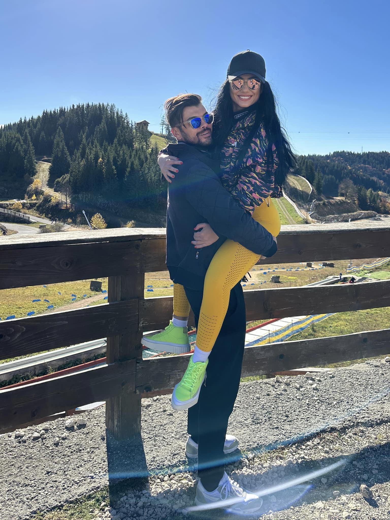 Ce a răspuns Oana Roman când a fost întrebată dacă are un nou iubit, după despărțirea de Marius Elisei: „Mă bucur de liniște și pace”