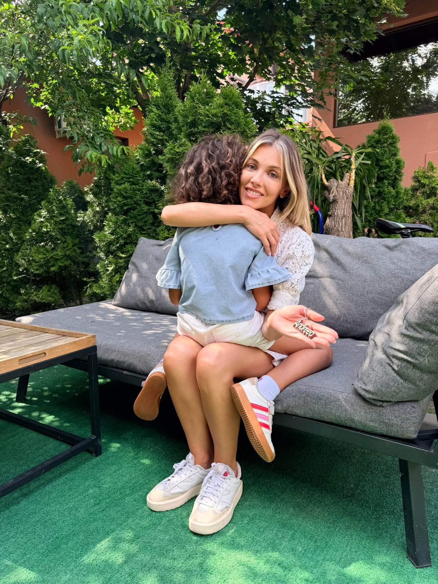 Vedetele din România care au trecut proba costumului de baie în această vară. Cele mai apreciate apariții