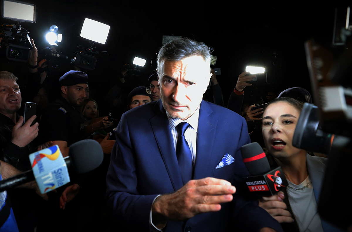 Fostul șef SRI Florian Coldea, generalul SRI Dumitru Dumbravă şi avocatul Doru Trăilă, plasaţi sub control judiciar