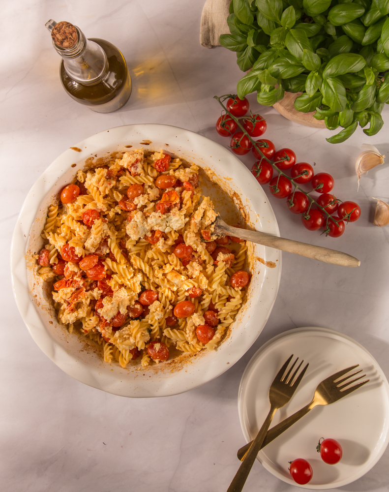 Paste cu roșii cherry și brânză feta - rețeta delicioasă care a devenit virală pe Tik Tok