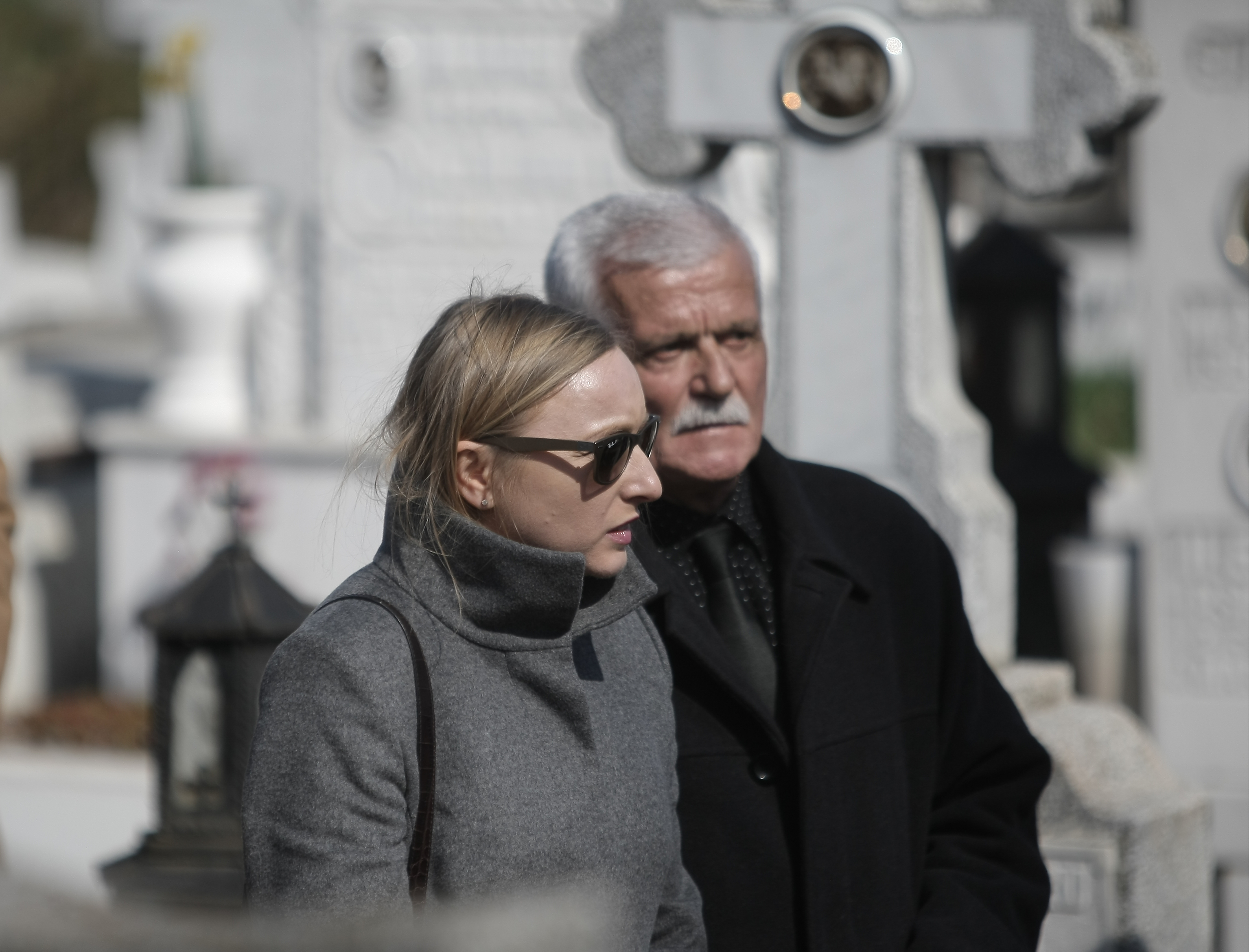Iolanda Balaș-Soter a fost condusă pe ultimul drum de elita sportului românesc. Pe fosta mare săritoare în înălțime au plâns-o Gabi Szabo, Monica Iagăr, Mariana Bitang, Elisabeta Lipă, Octavian Bellu, dar și un general de 93 de ani/ FOTO