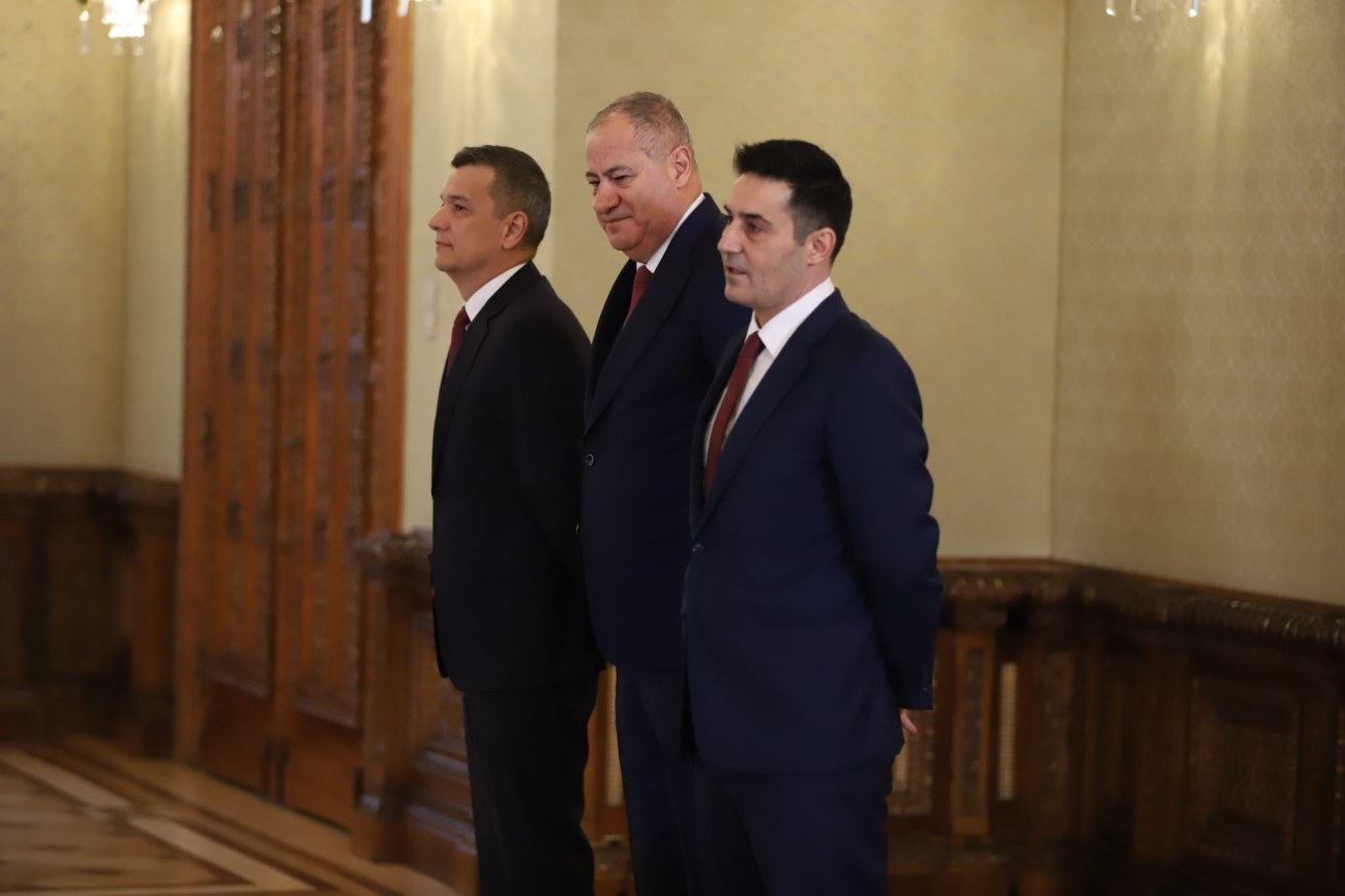 LIVE TEXT | Nicușor Dan a terminat consultările cu partidele din coaliție. PSD a decis retragerea miniștrilor înaintea finalului consultărilor. Nicușor Dan va face o declarație de presă