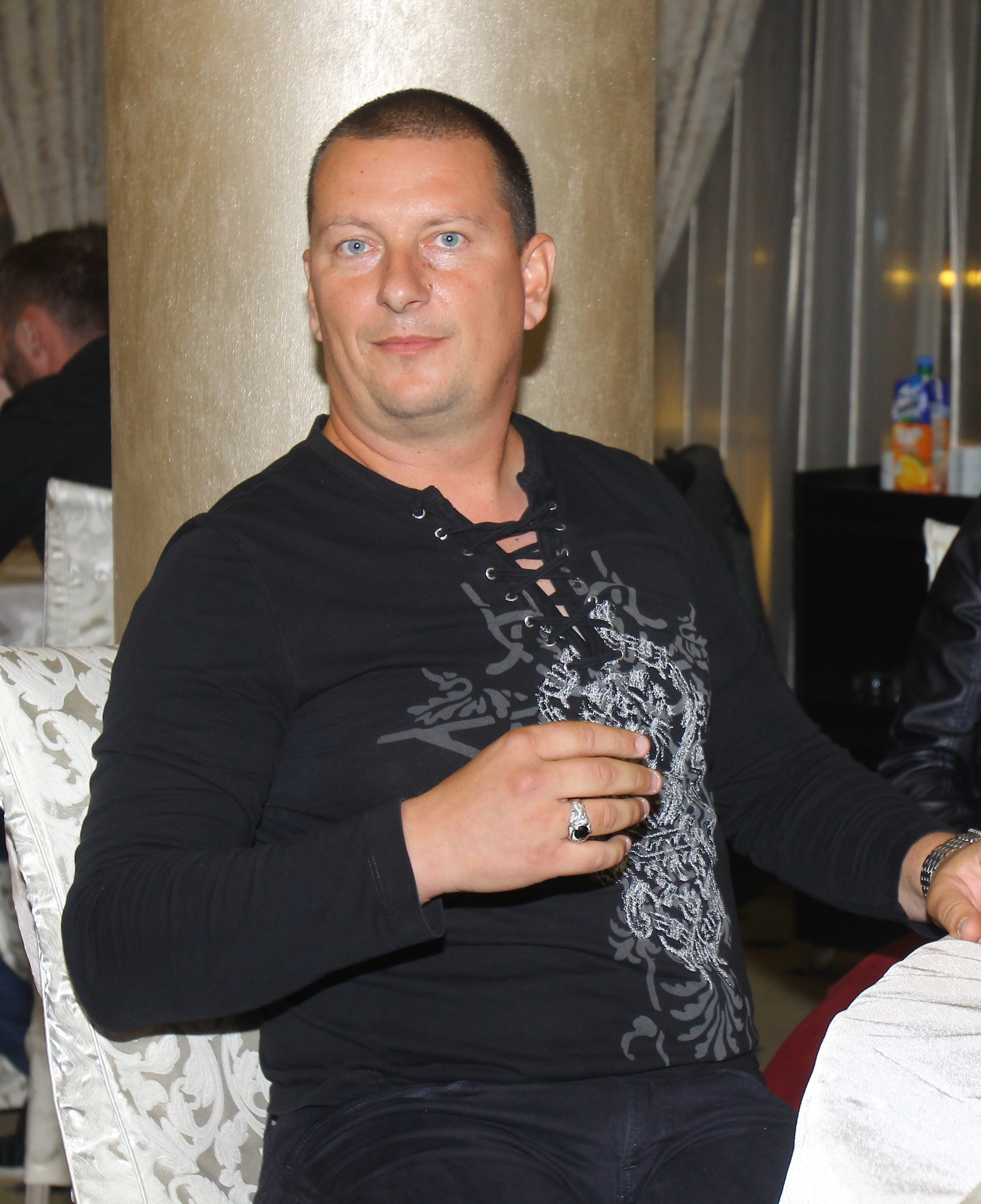 Tudor Chirilă, relație tensionată cu fratele său în copilărie: „«Dă-te că-l omor!». M-a salvat tata”