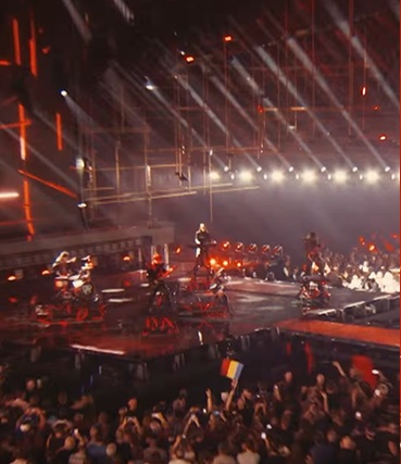 Alexandra Căpitănescu, descrisă de presa internațională fiind „o combinație între Lady Gaga și Maria Callas”. Imagini cu reprezentanta României în finala Eurovision 2026