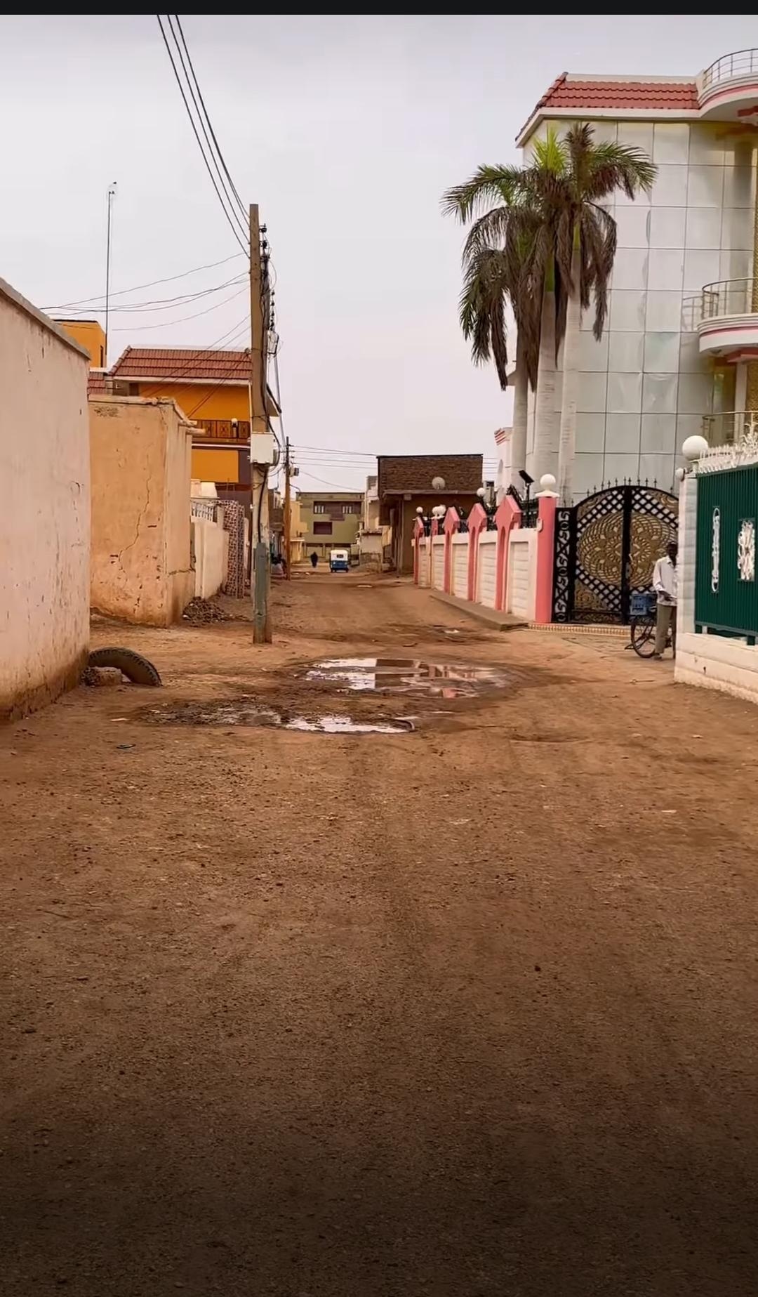 INTERVIU. La 5.000 km de București, un alt război face mii de morți. O tânără vorbește despre țara plină de bogății, dar care se zbate în sărăcie. „Mă gândeam mereu: dacă nu va mai fi nimic de mâncare?”