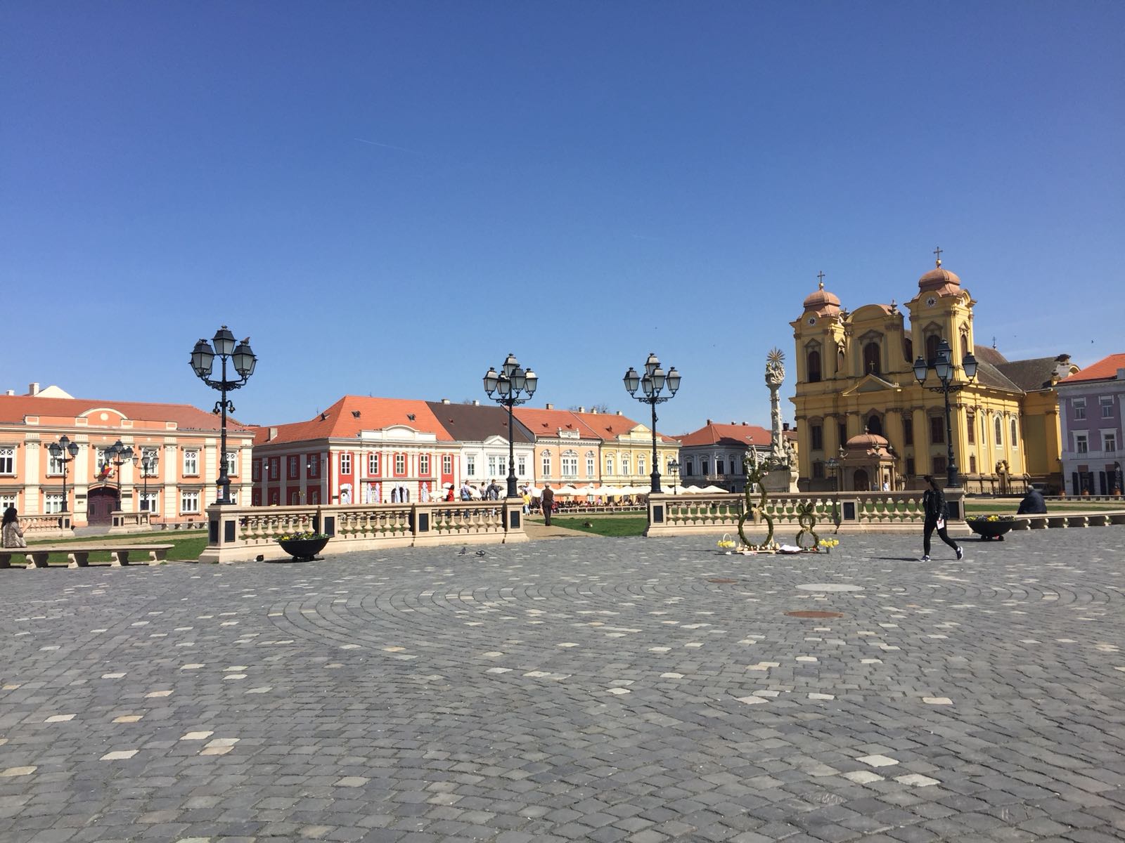 TURIST ÎN ȚARA MEA/ Timișoara înflorește odată cu primăvara. Mica Vienă, orașul premierelor cu o alură aparte de Paști
