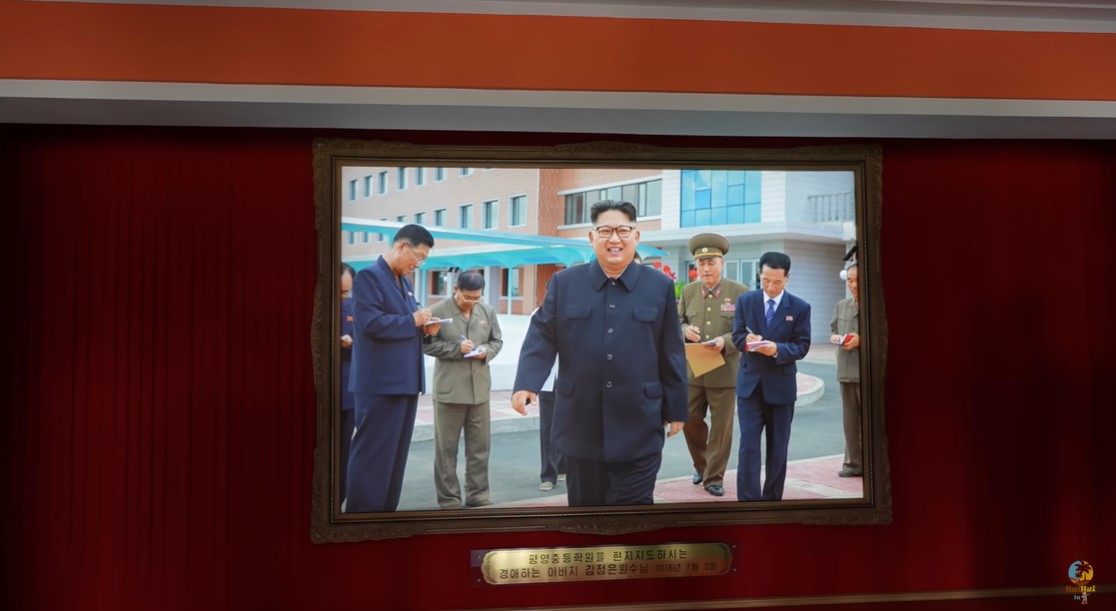 Ce au descoperit vloggerii „HaiHui în Doi” în Coreea de Nord. Experiența pe care au avut-o în țara condusă de Kim Jong Un: „Ne înregistrau cu telefoanele pe ascuns”